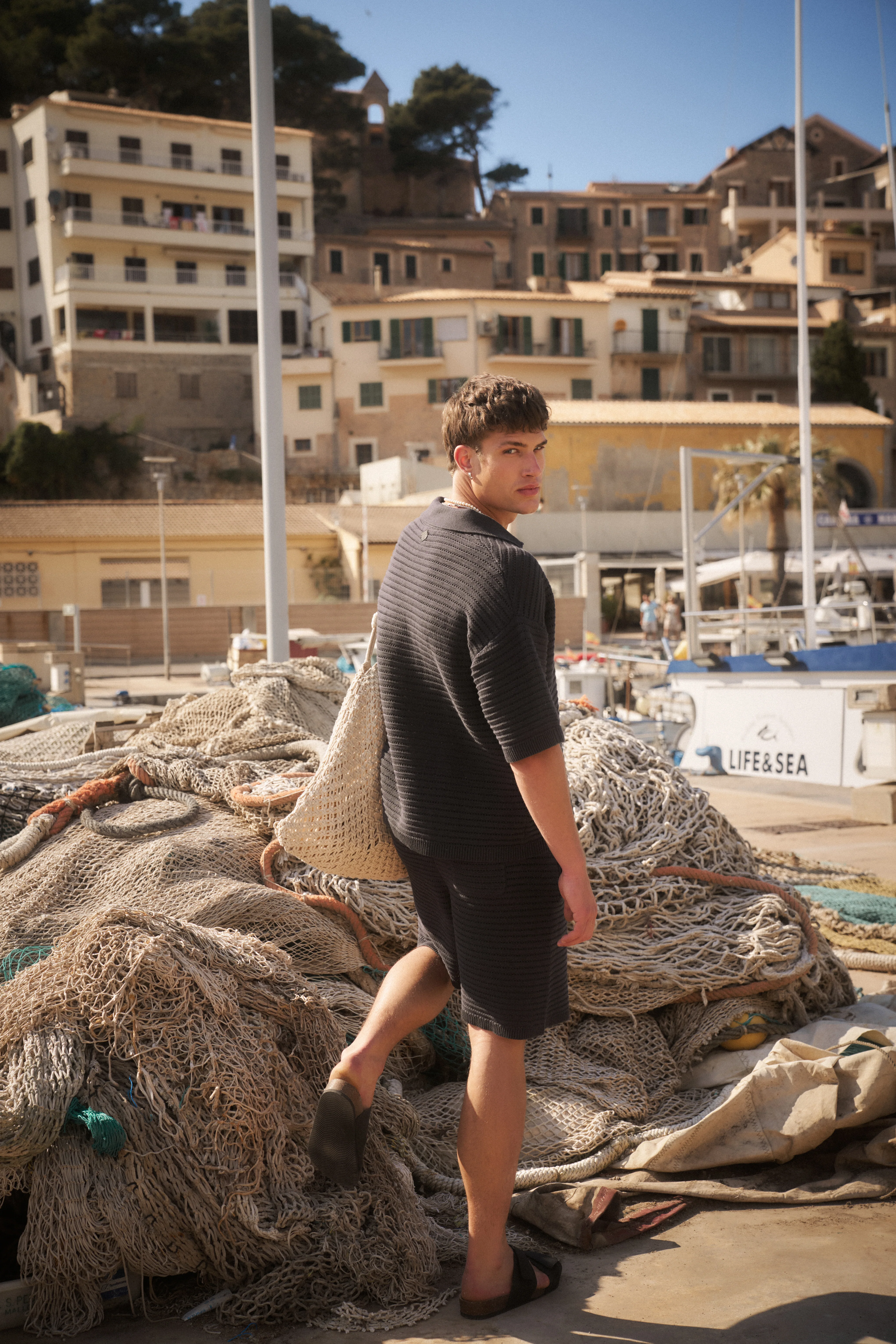 KNITTED SHORTS - CHARCOAL