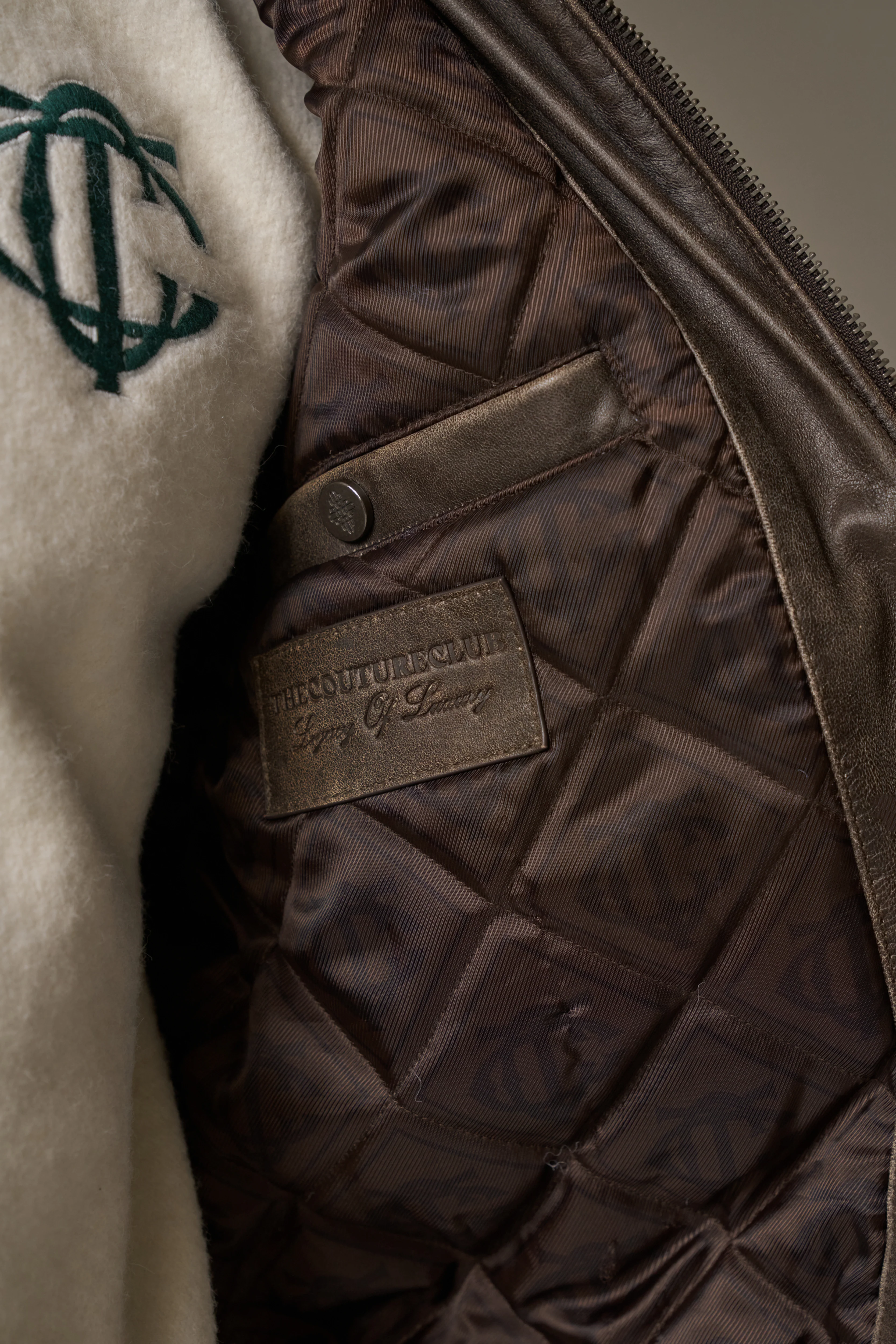 DISTRESSED LEATHER BOMBER JACKET - BROWN