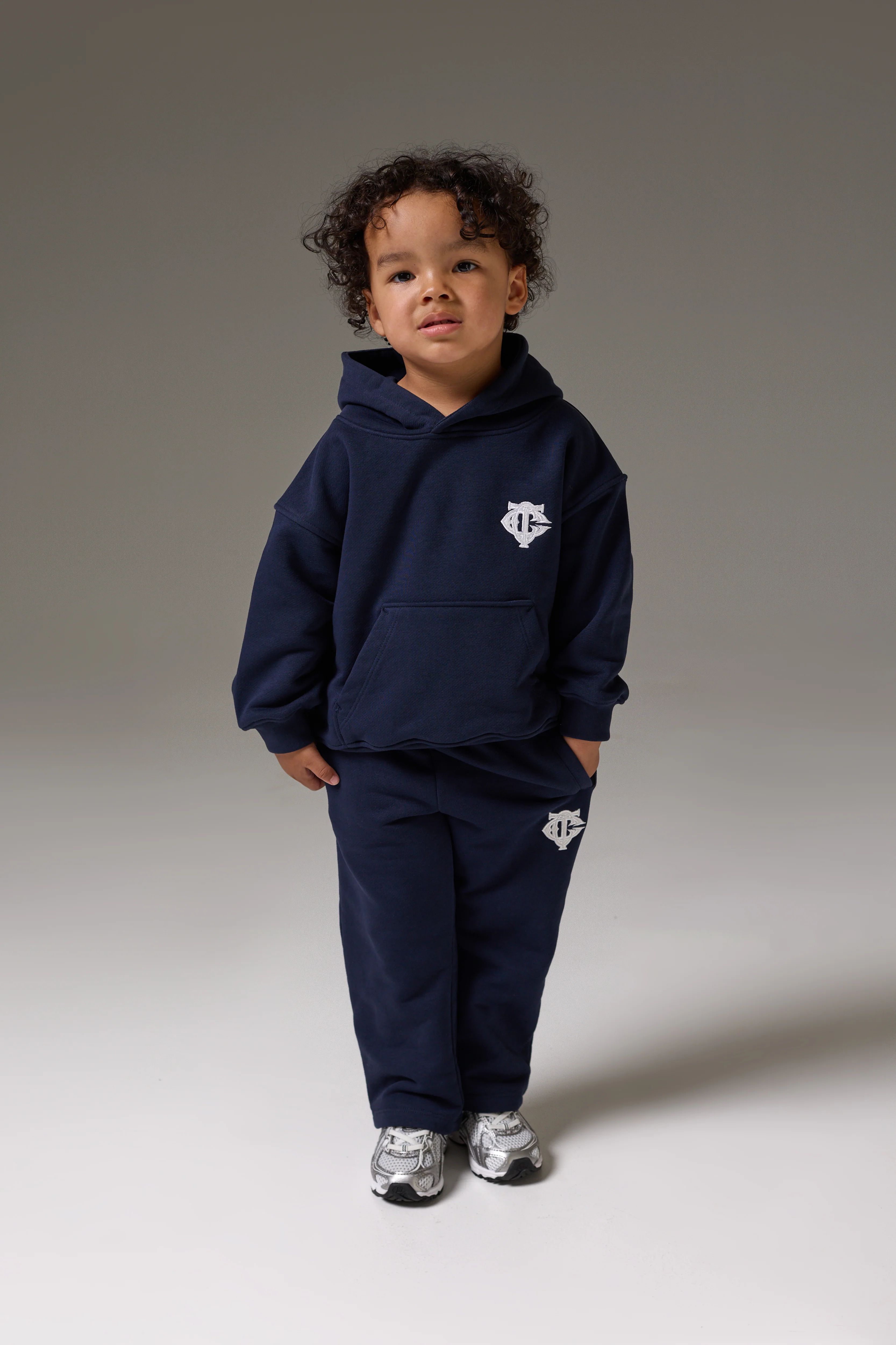 KIDS MONOGRAM EMBLEM APPLIQUE HOODIE - NAVY