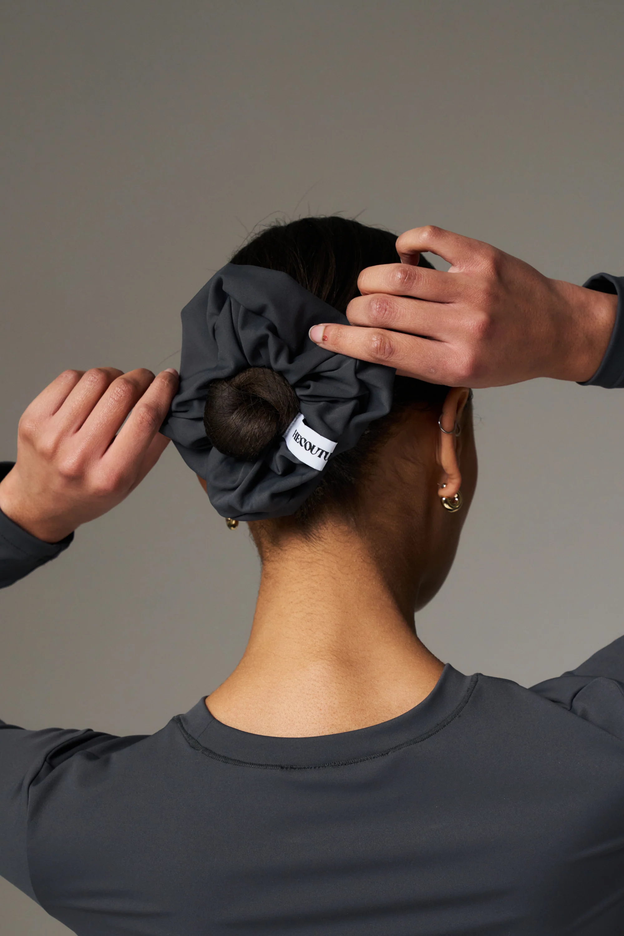 SCULPT SCRUNCHIE - MIDNIGHT GREY
