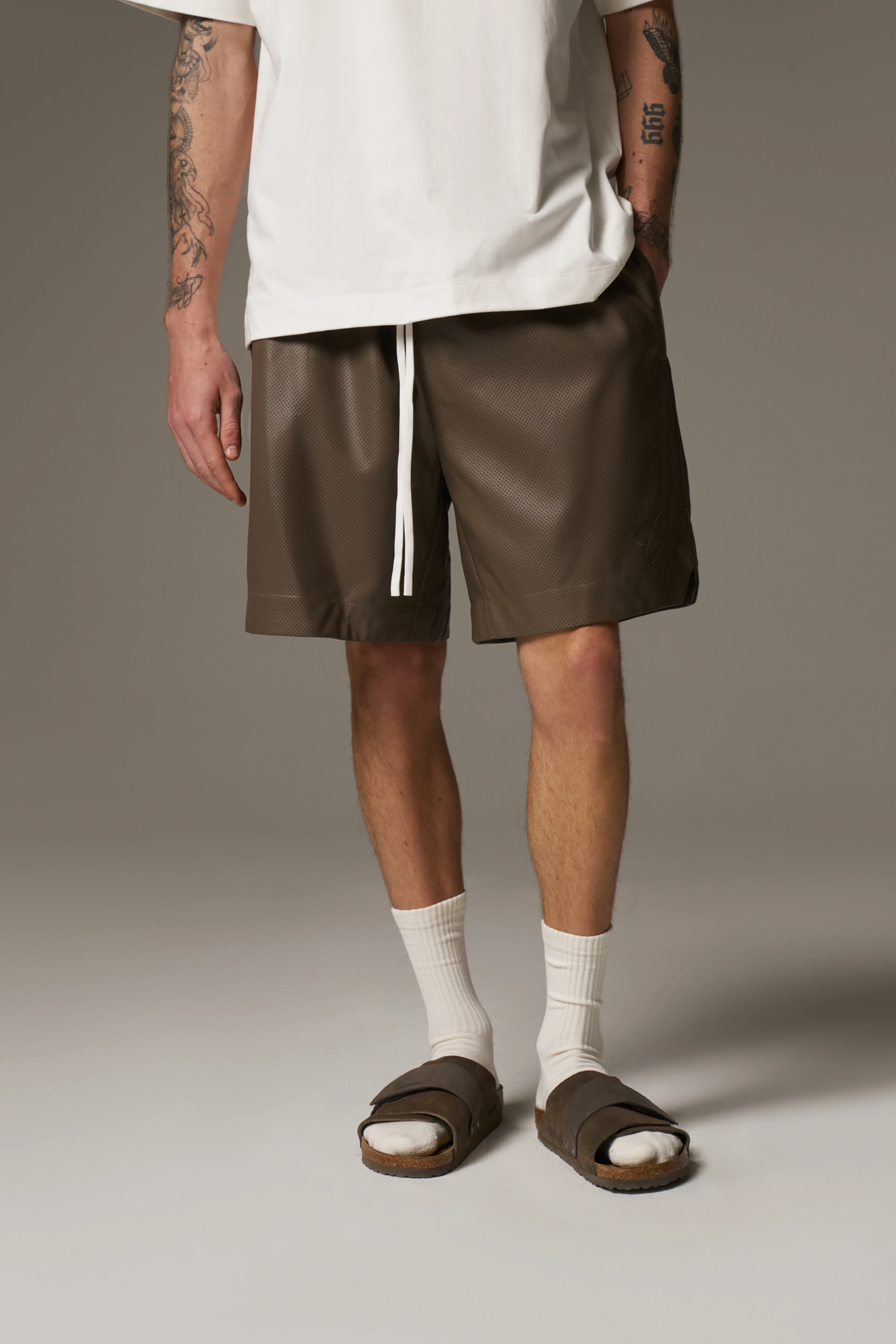 AIRTEX FAUX LEATHER SHORTS - BROWN