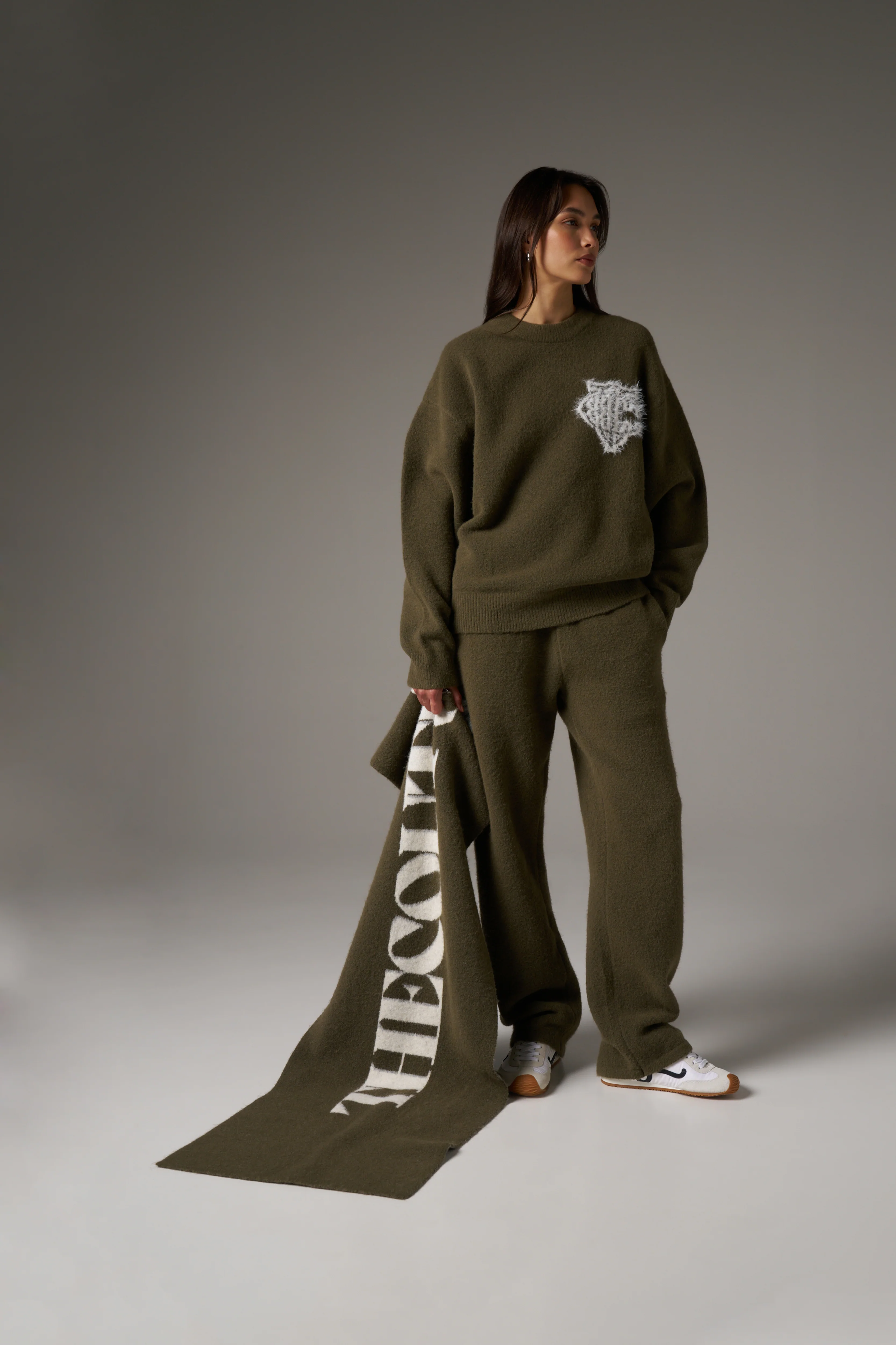 COPYRIGHT KNIT SCARF - KHAKI