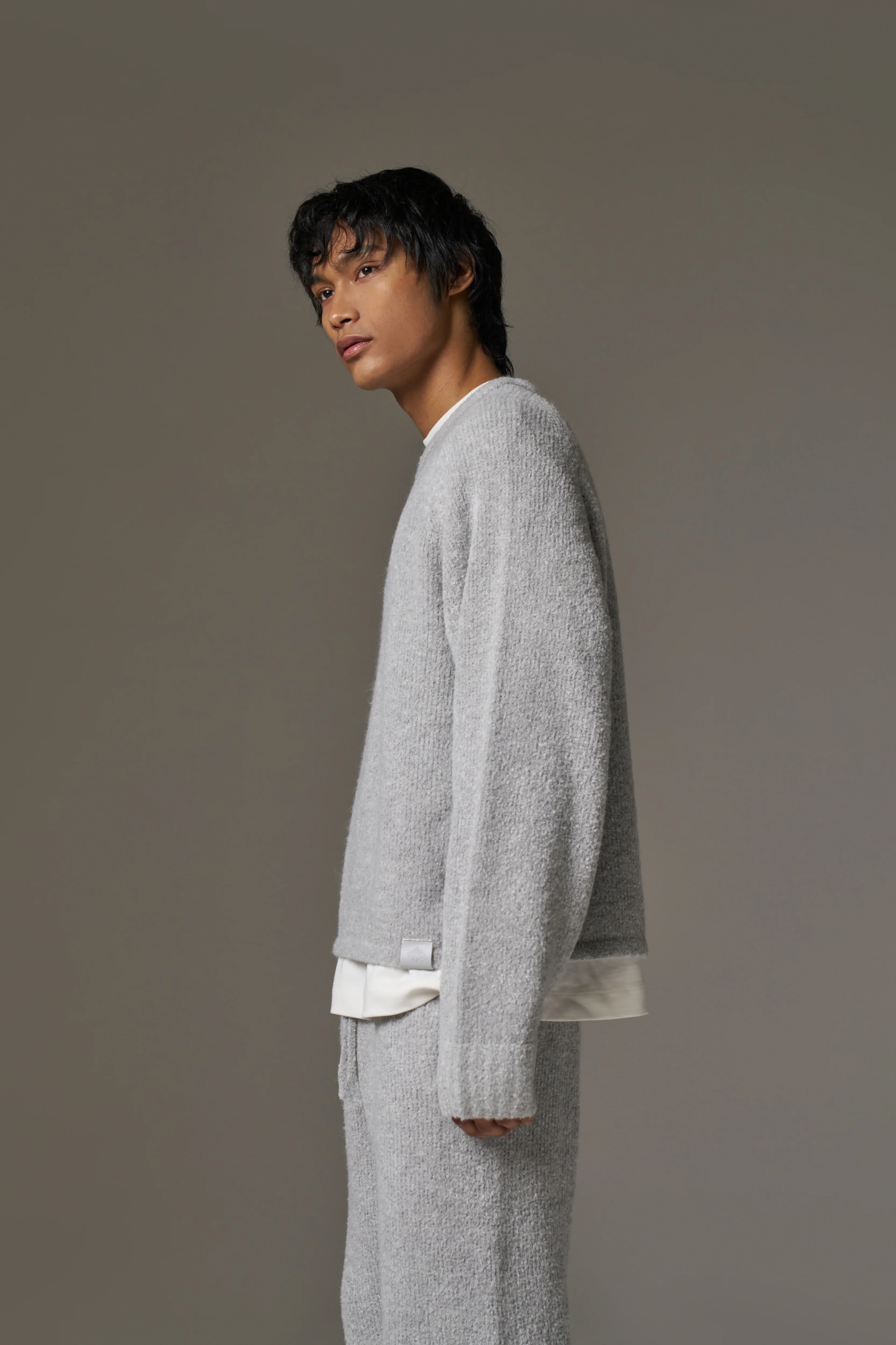 BOUCLE KNIT RAGLAN CREW - GREY MARL