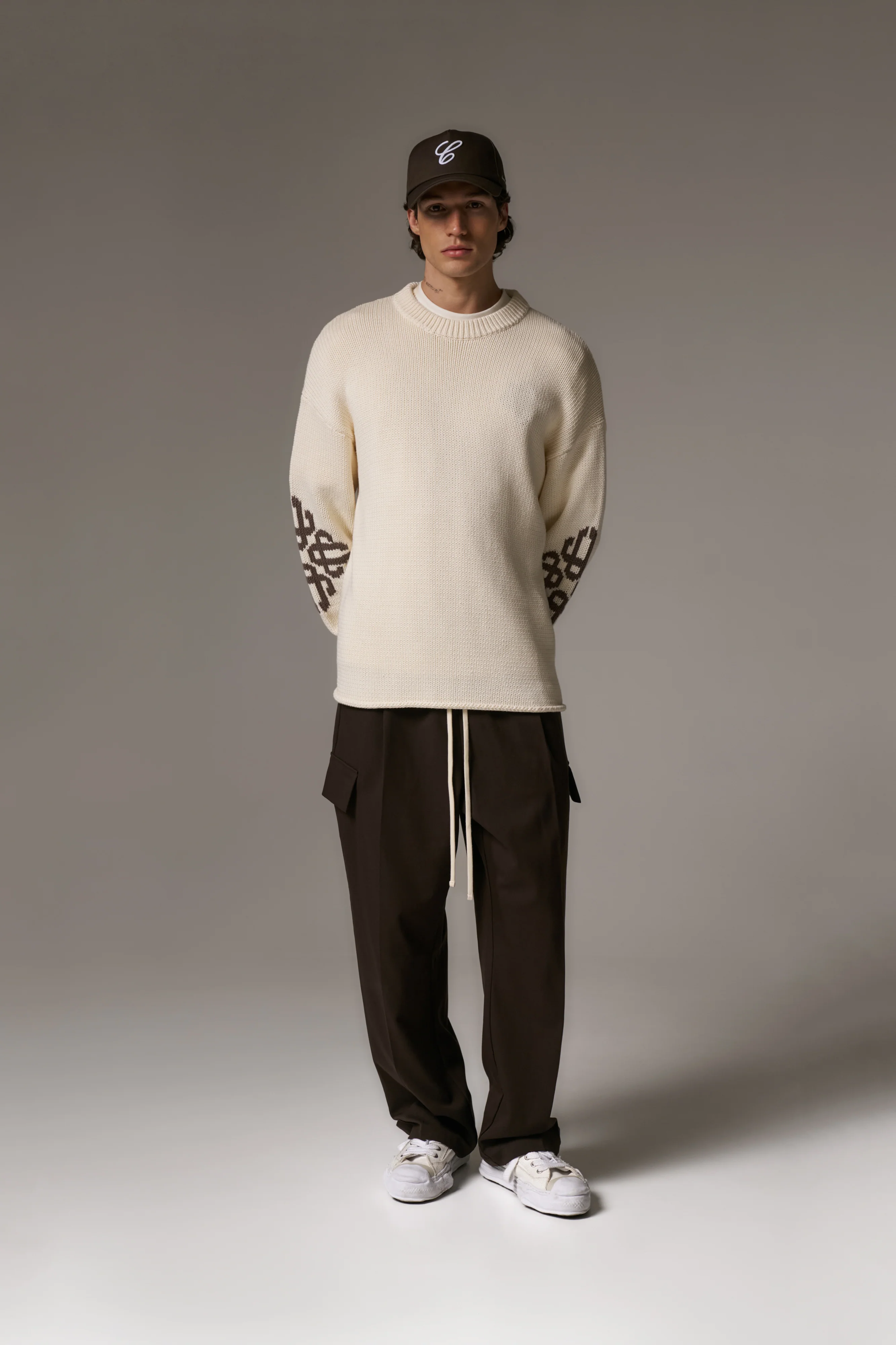 PLEATED WIDE LEG TROUSER - CHOCOLATE