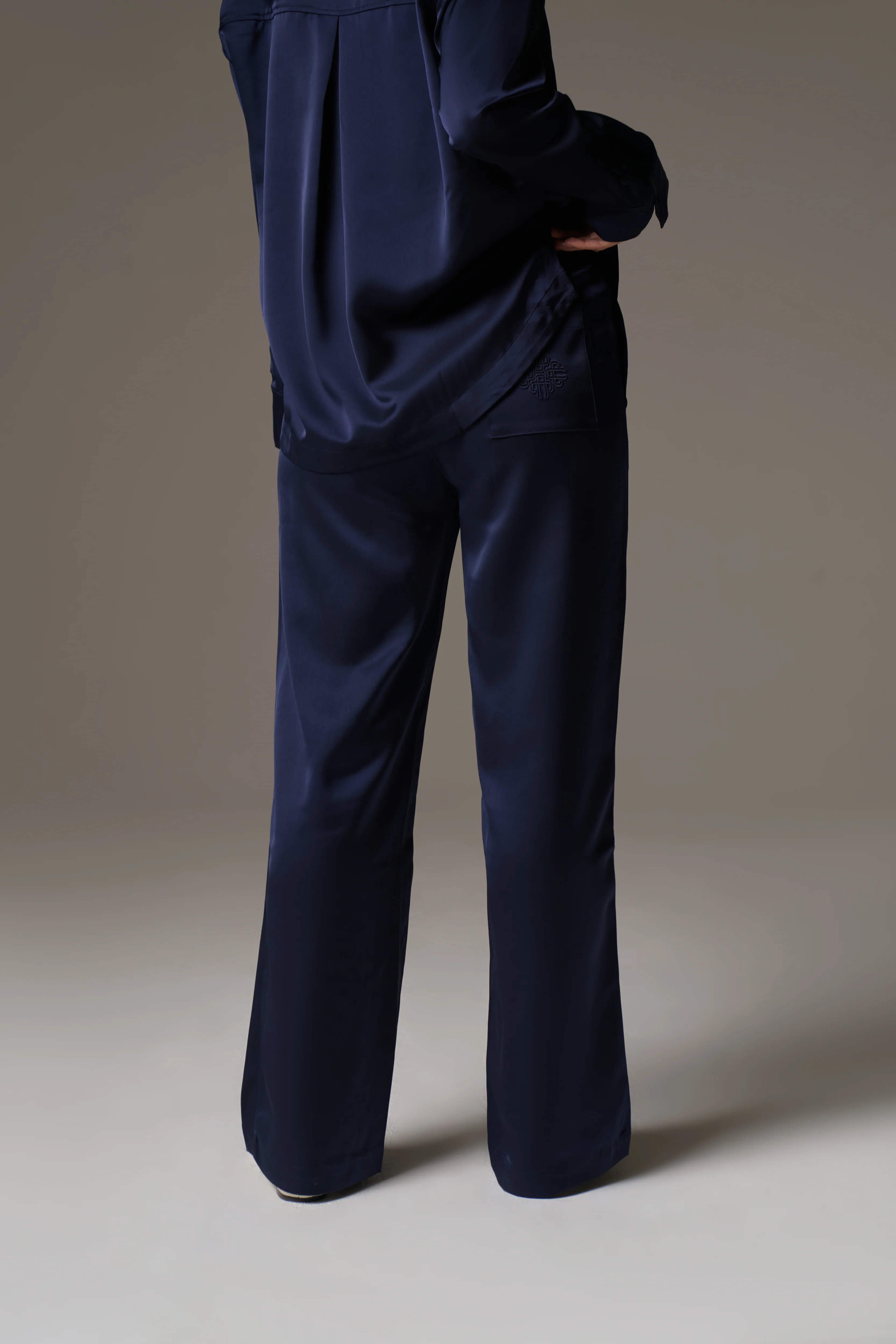 SATIN EMBLEM TROUSERS - NAVY