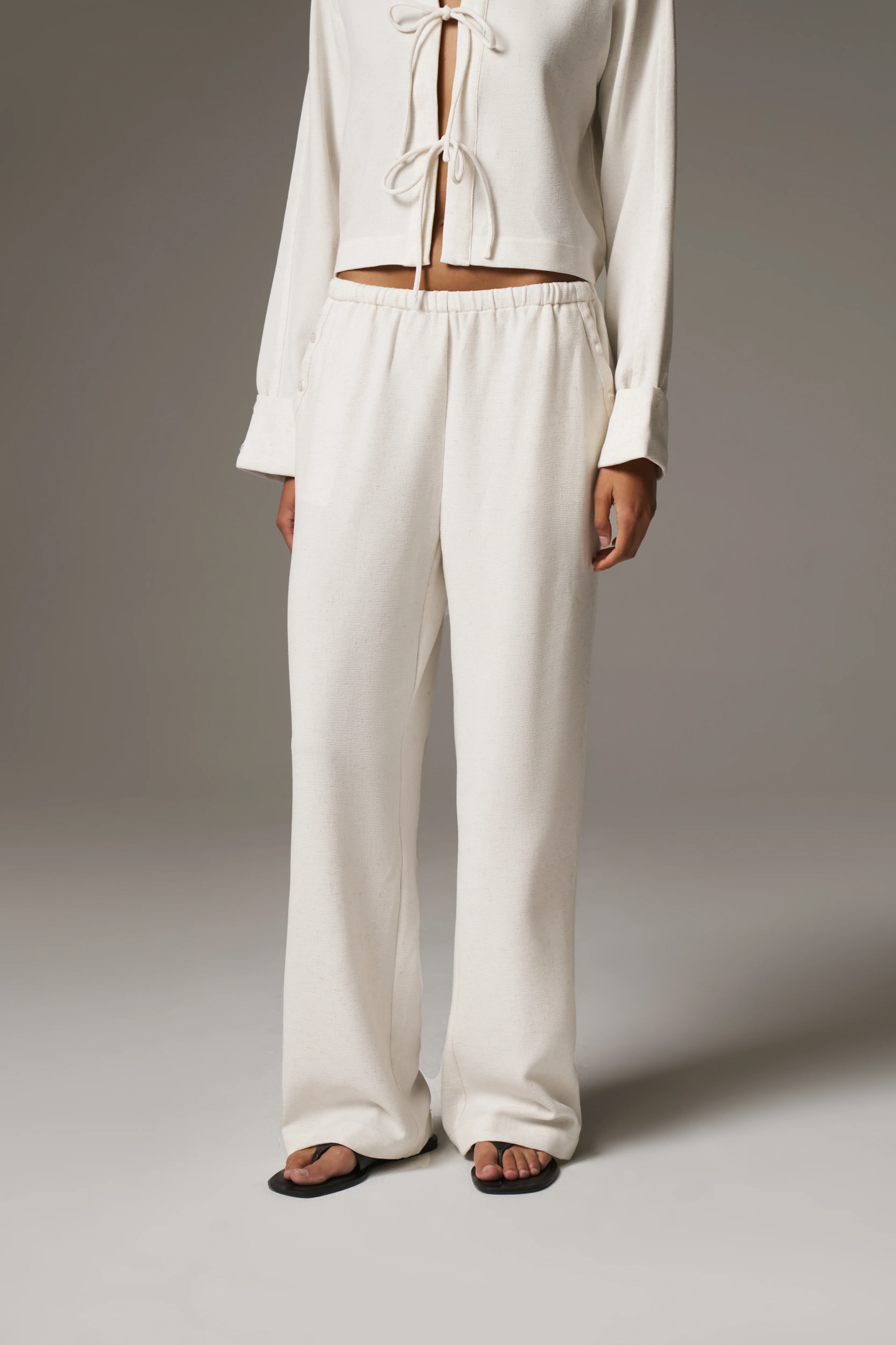 TEXTURED LINEN BUTTON DETAIL TROUSER - BEIGE