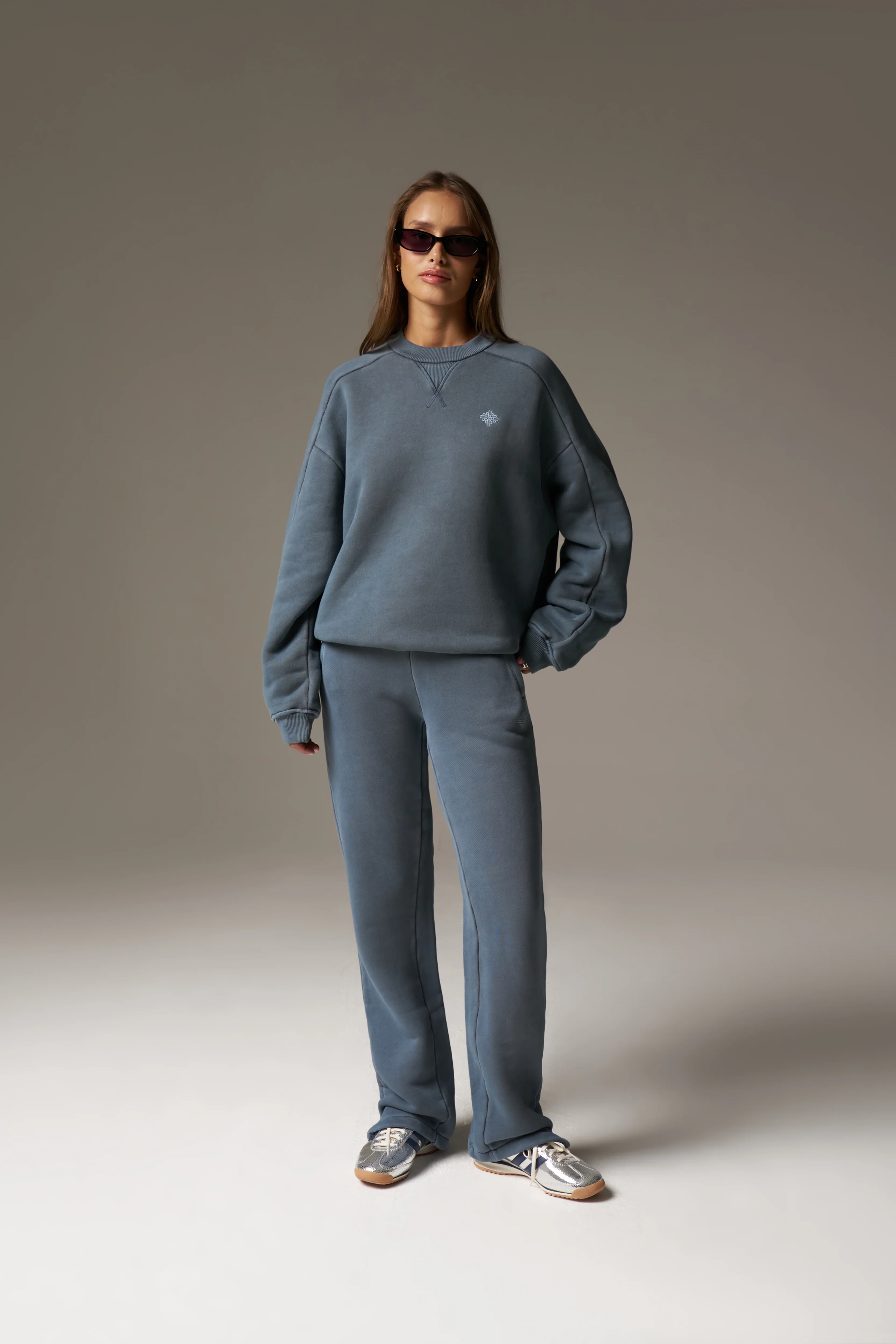 LAUNDERED CLASSICS STRAIGHT LEG JOGGERS - PETROL BLUE