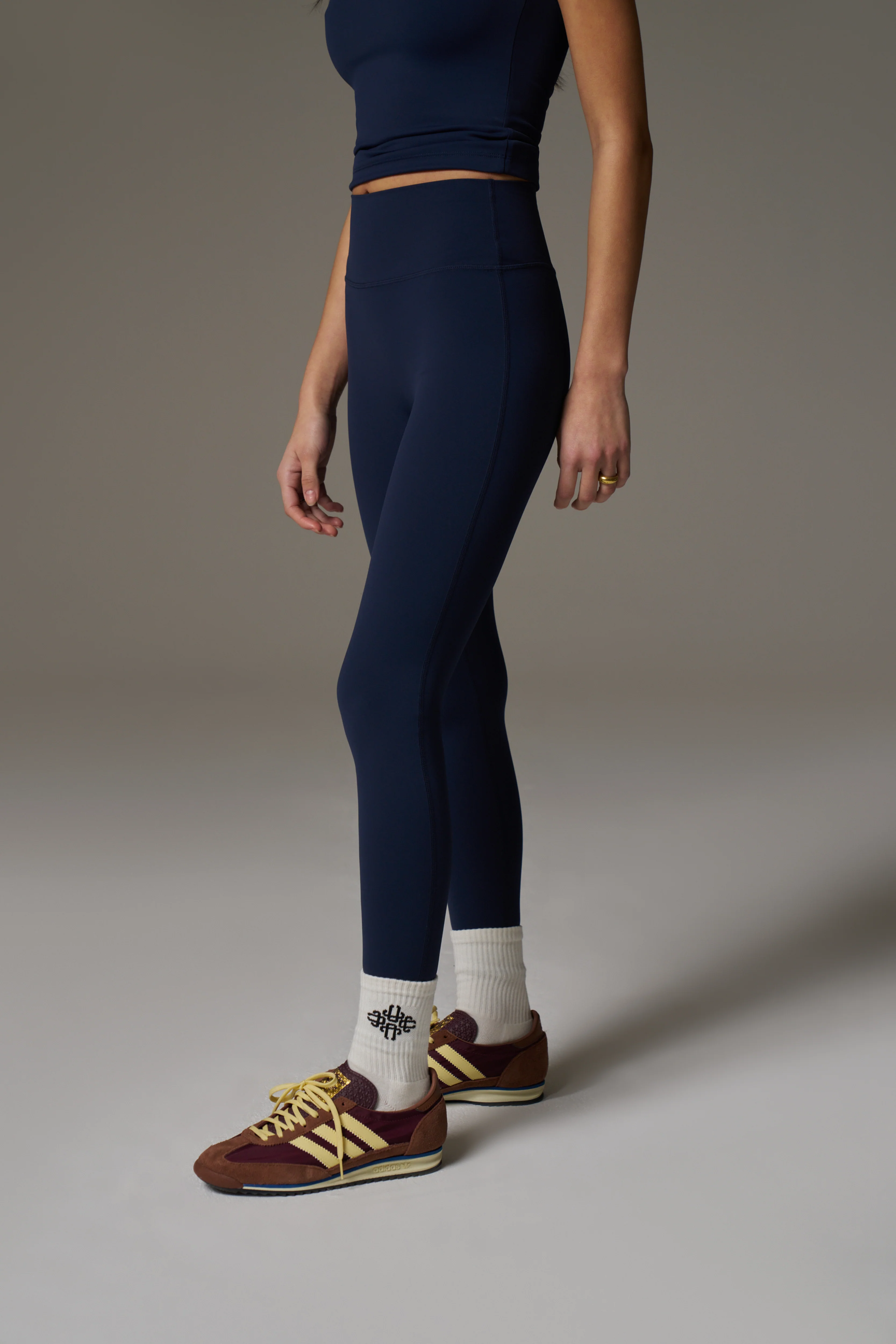 SCULPTING STRETCH EMBLEM LEGGINGS - DARK NAVY