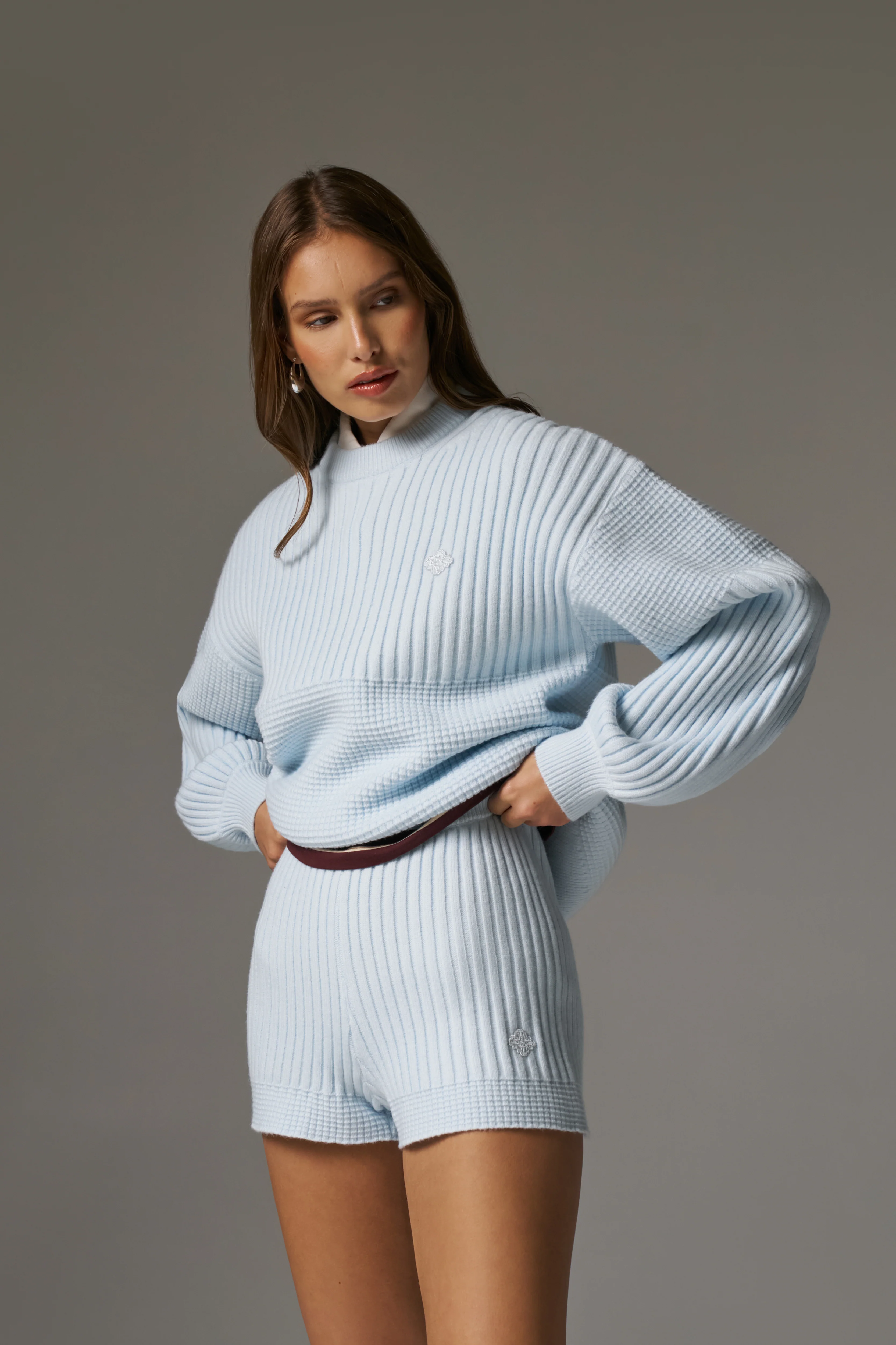 CONTRAST KNIT OVERSIZED CREW - LIGHT BLUE