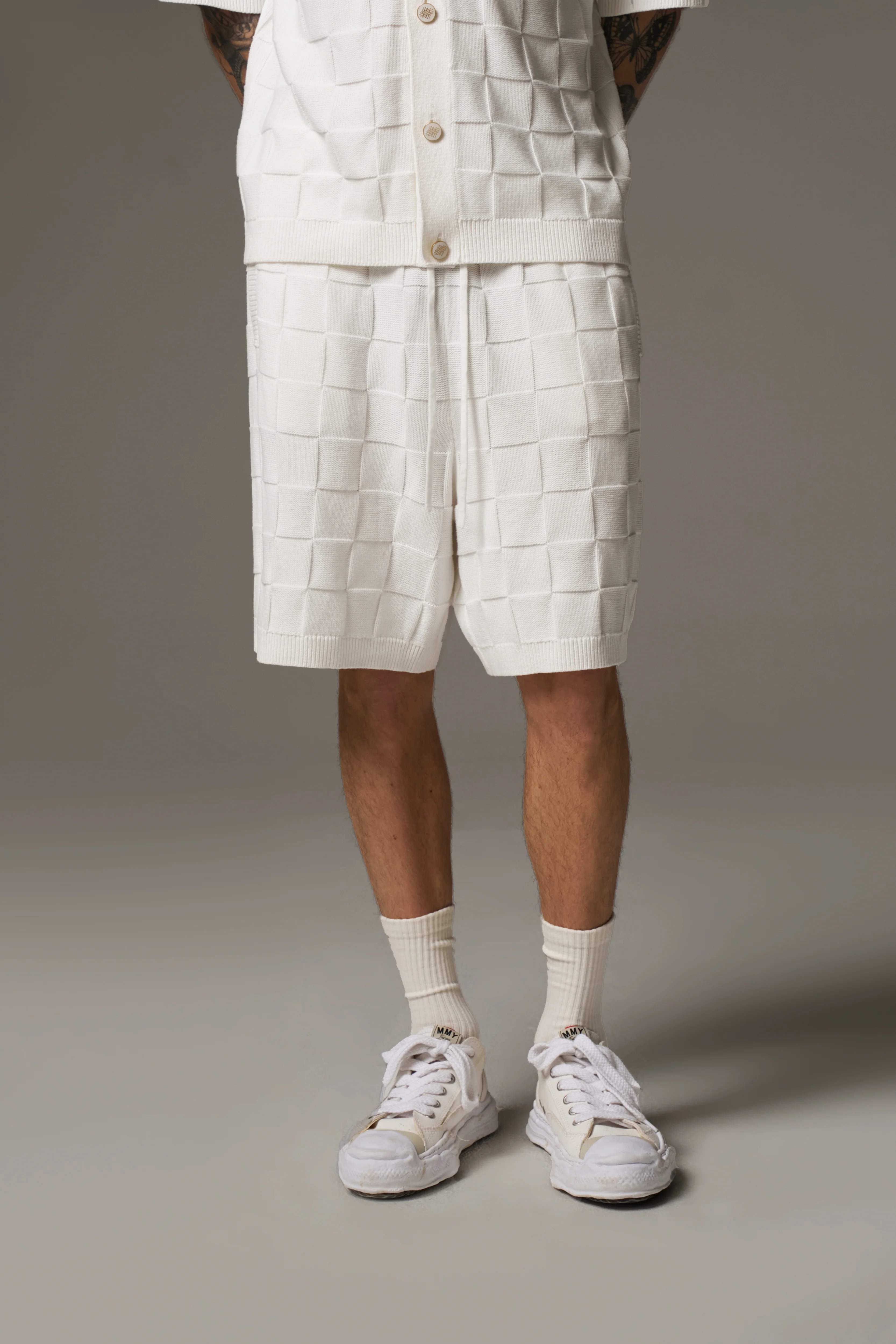 CHECKERBOARD KNITTED SHORT - OFF WHITE