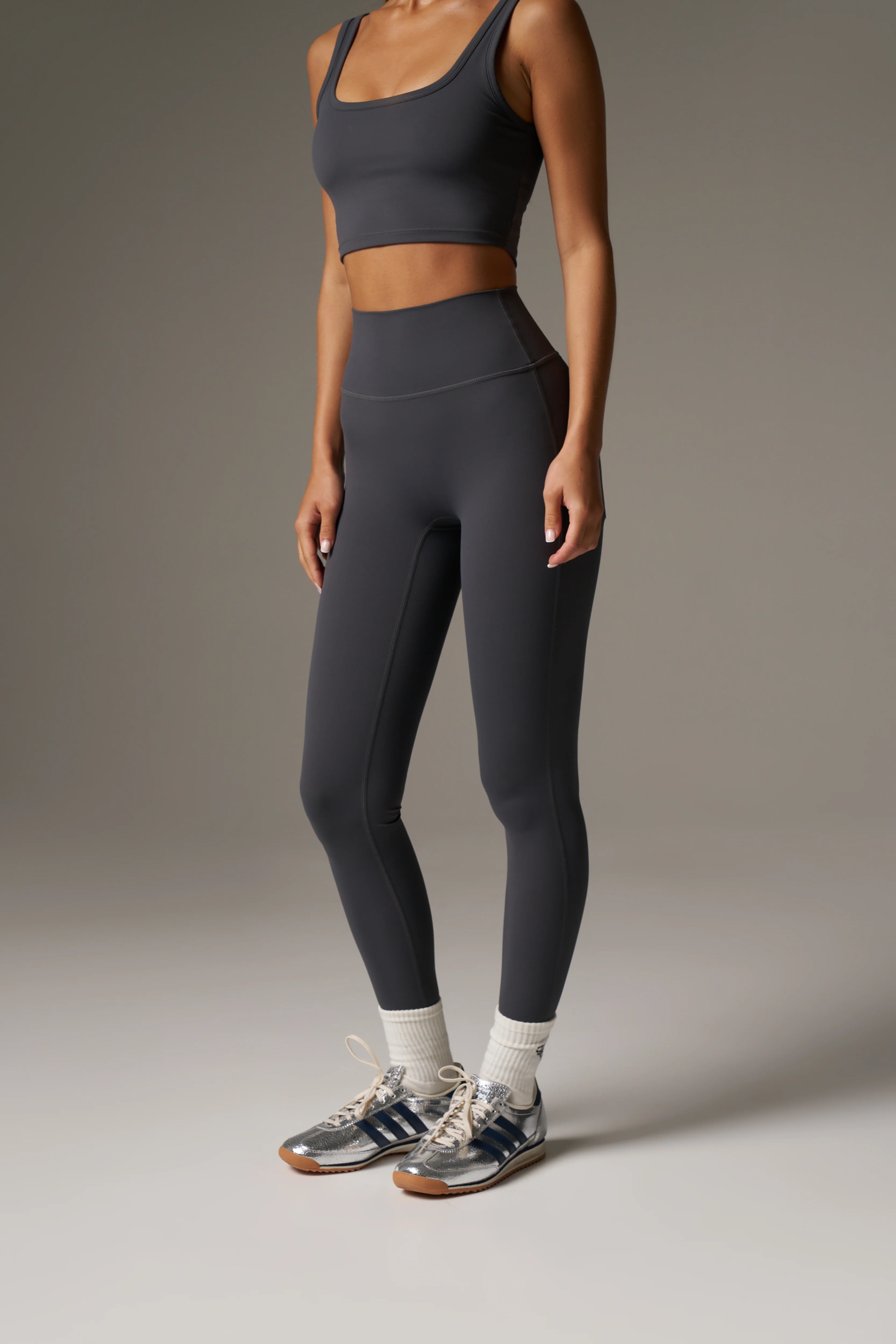 SCULPTING STRETCH EMBLEM LEGGINGS - MIDNIGHTGREY