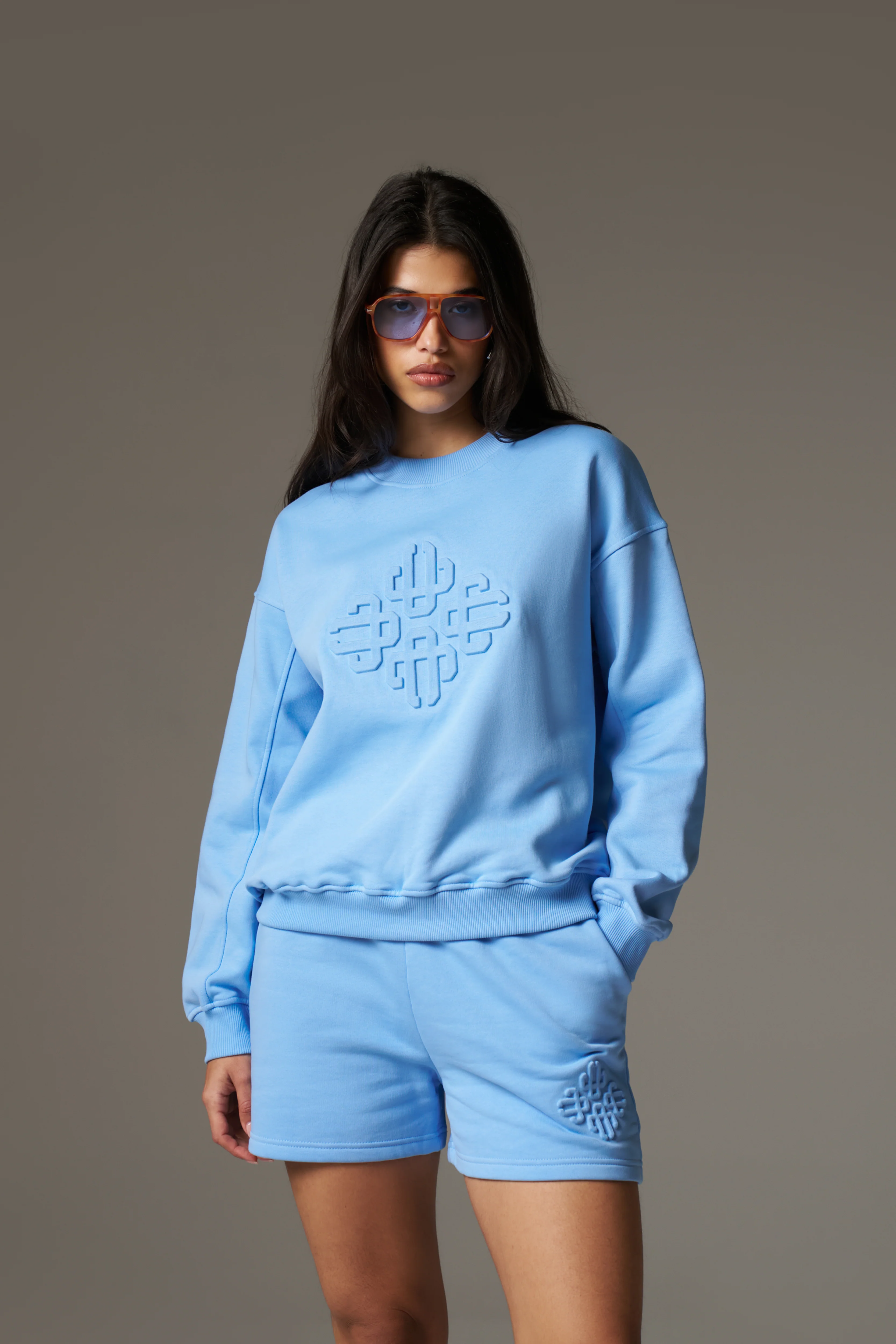 EMBLEM EMBOSSED OVERSIZED CREW - BLUE