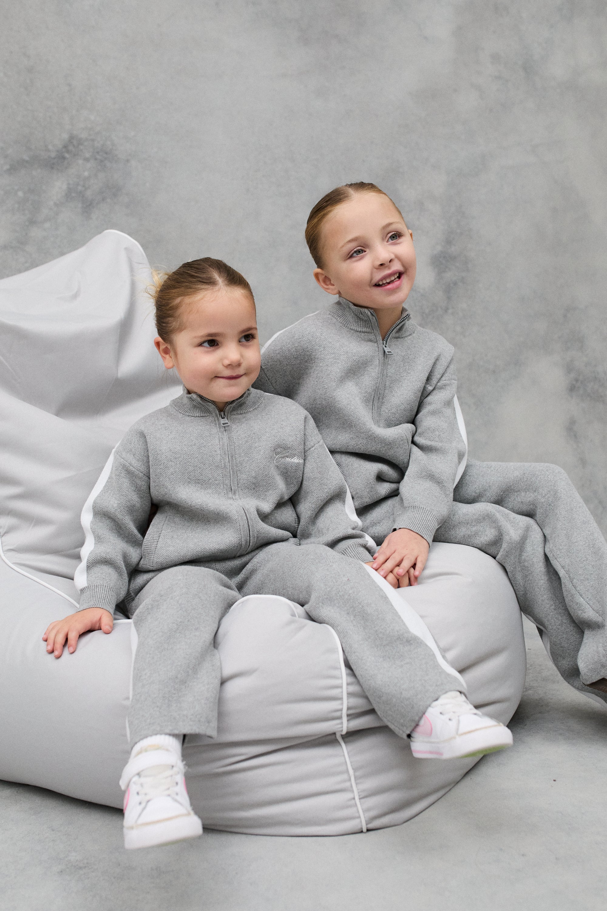 JNR SIDE STRIPE KNITTED JOGGERS - GREY MARL