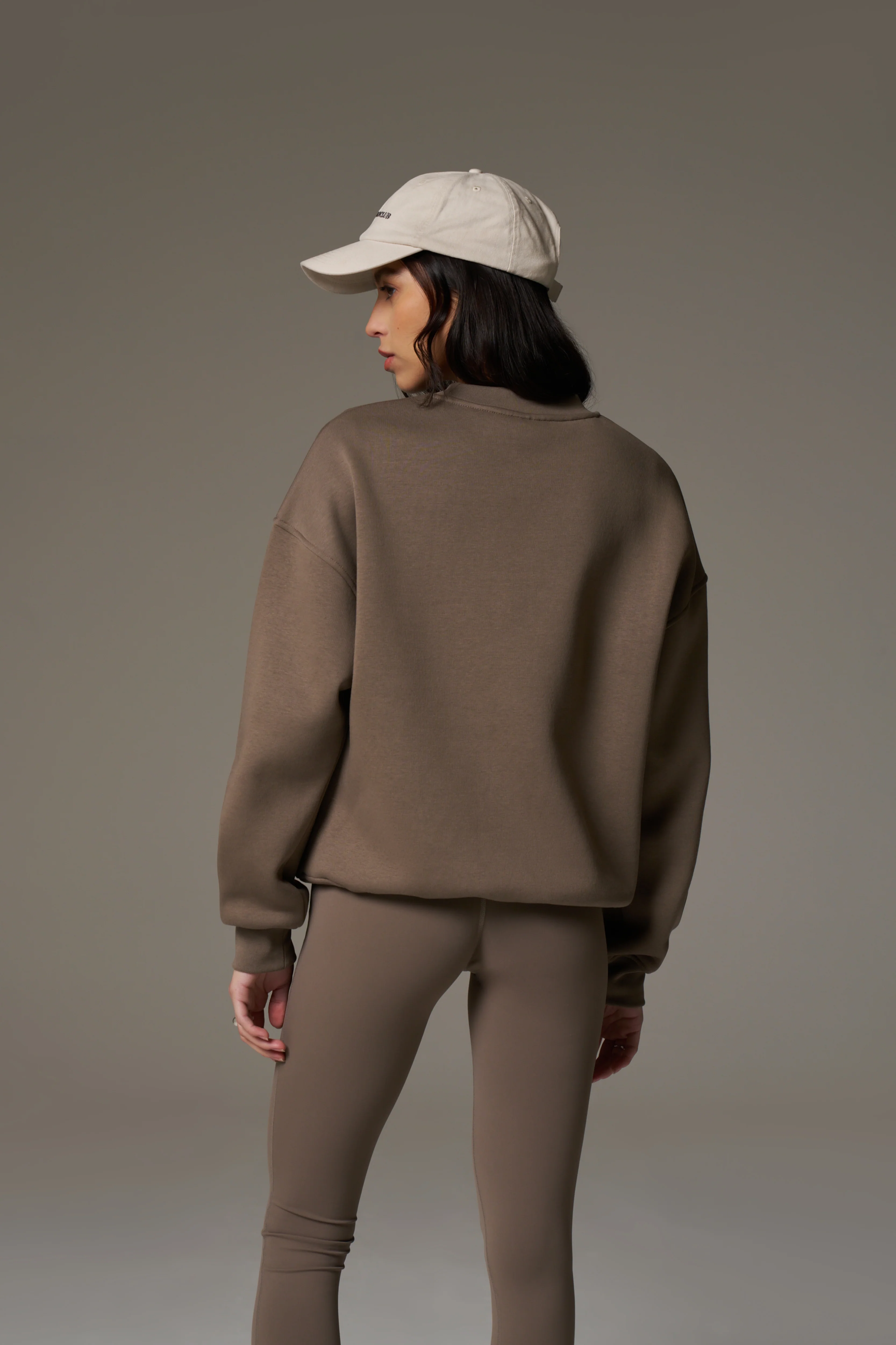 EMBLEM EMBROIDERED SWEATSHIRT - COCOA