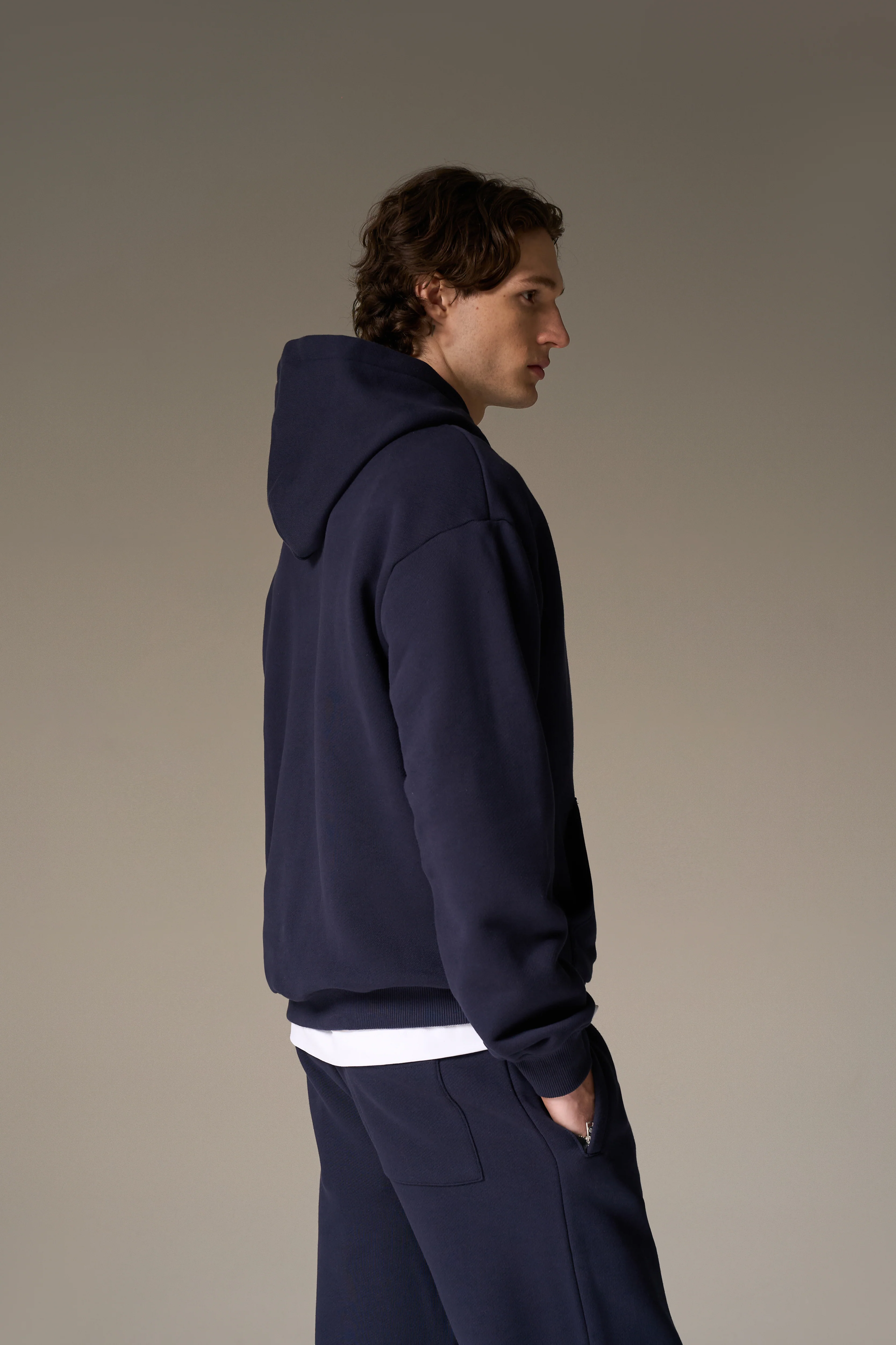 HEAVYWEIGHT MONOGRAM EMBLEM HOODIE - NAVY
