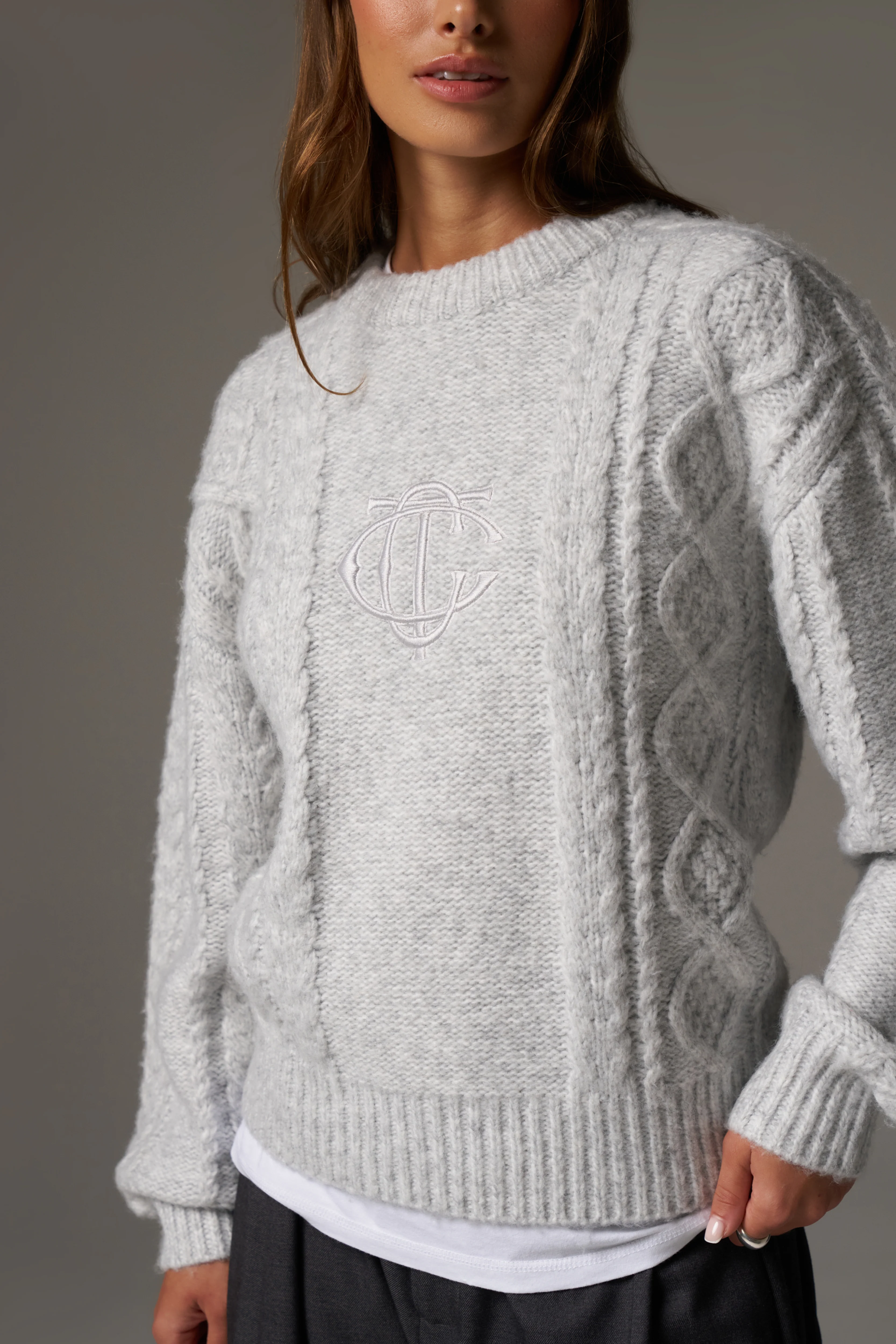 CABLE KNIT EMBROIDERED EMBLEM JUMPER - GREY MARL