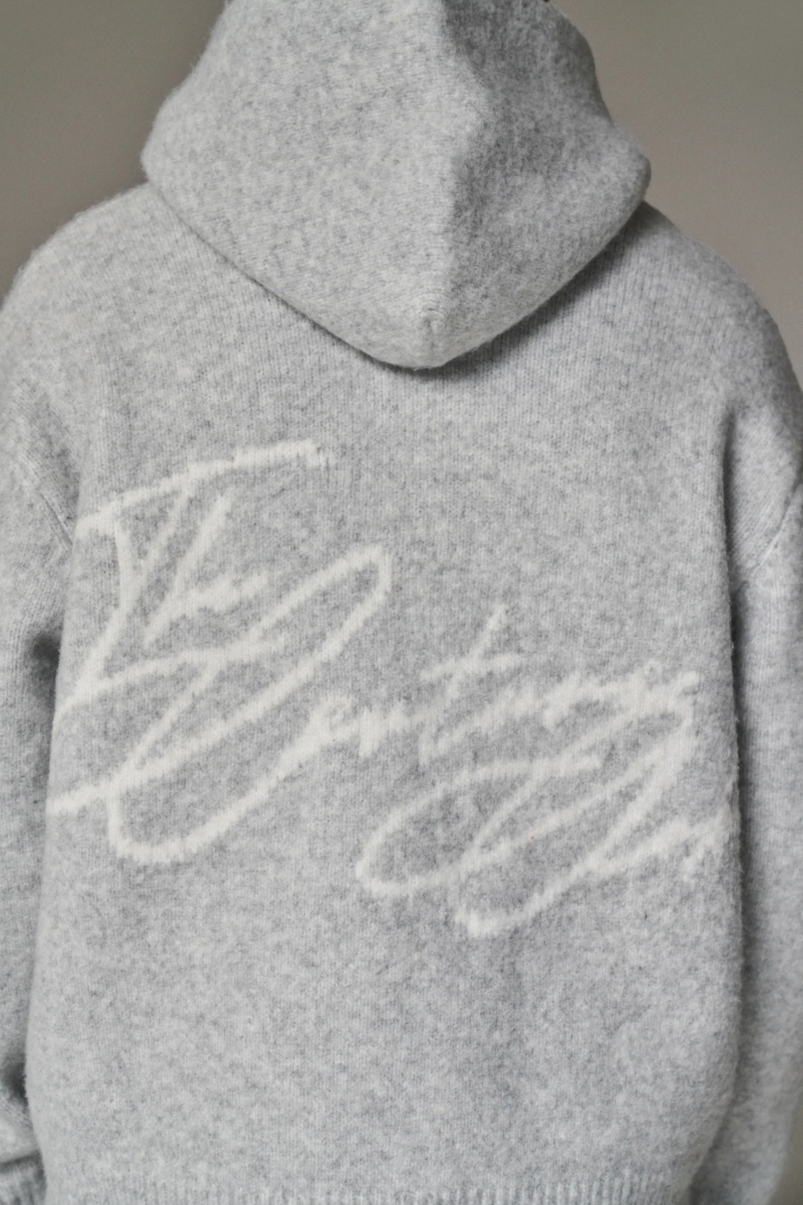SCRIPT LOGO GRAPHIC KNITTED HOODIE - GREY MARL
