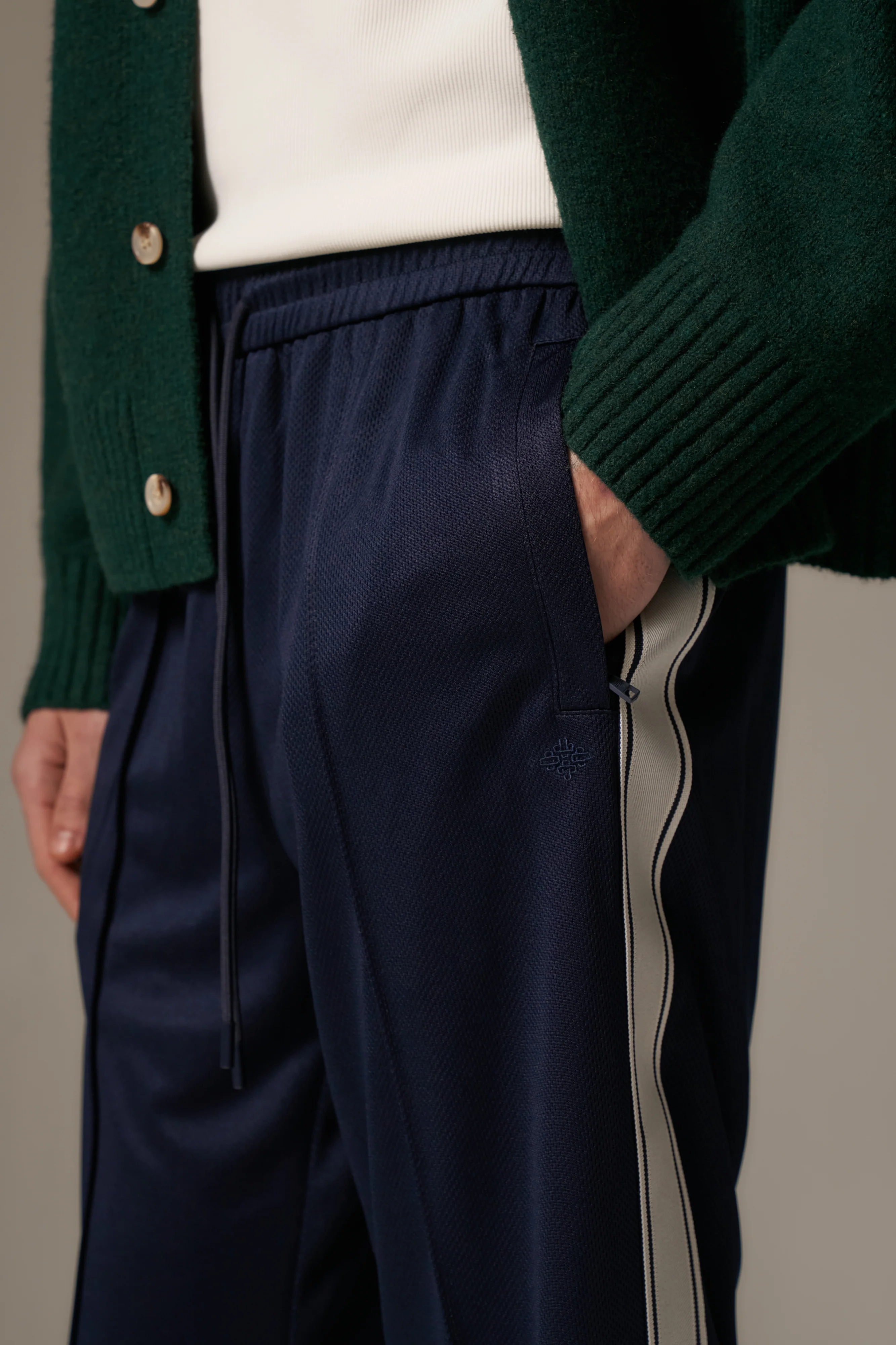 TAPE MESH JOGGER - NAVY