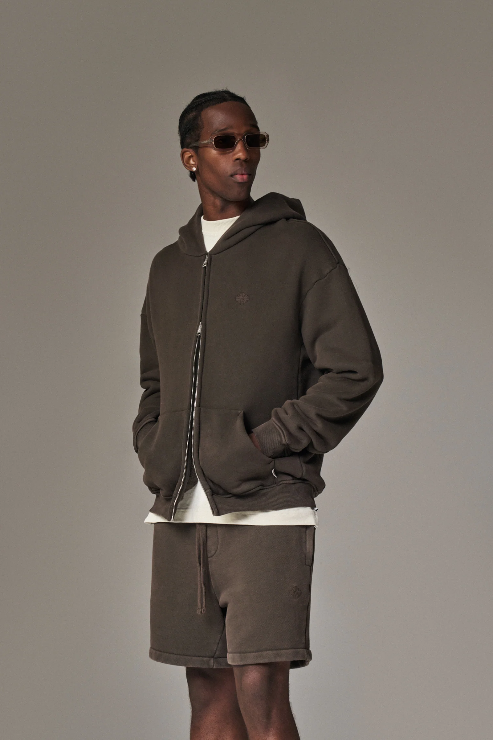 LAUNDERED CLASSICS ZIP THROUGH HOODIE - WASHED BROWN
