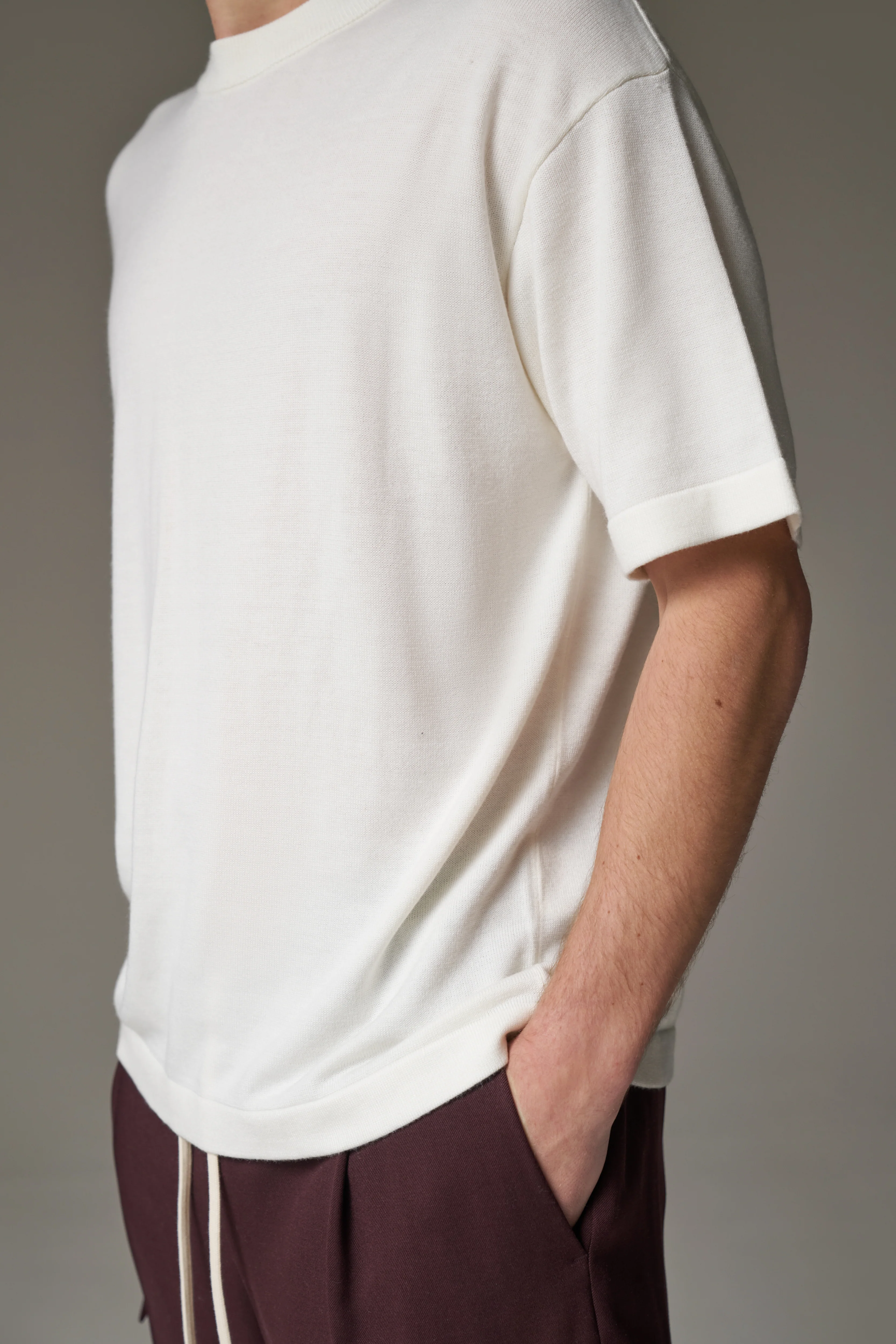 FINE GAUGE KNIT T-SHIRT - OFF WHITE