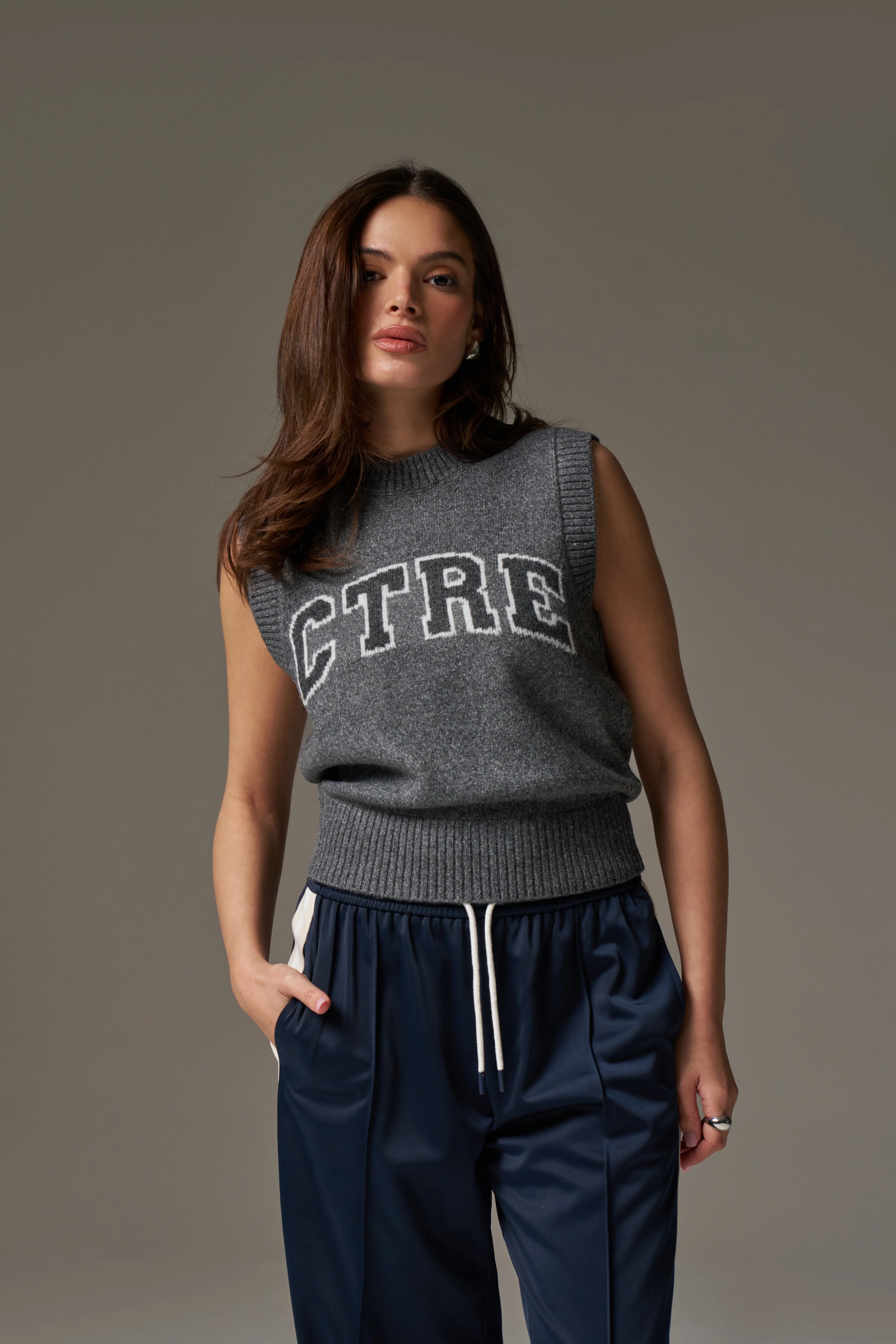 CTRE KNITTED VEST - GREY