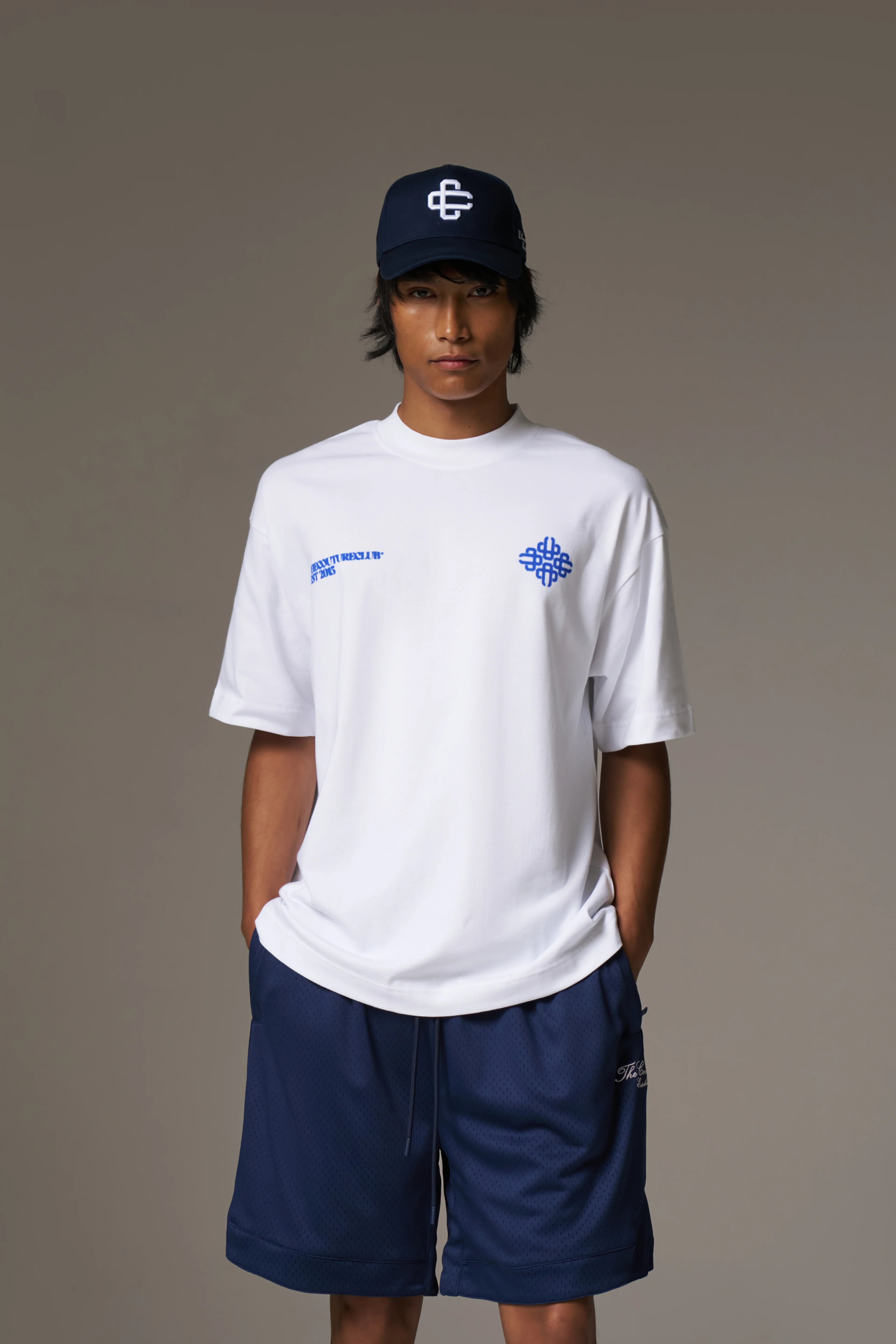 BLURRED GRAPHIC EMBLEM T-SHIRT - COBALT