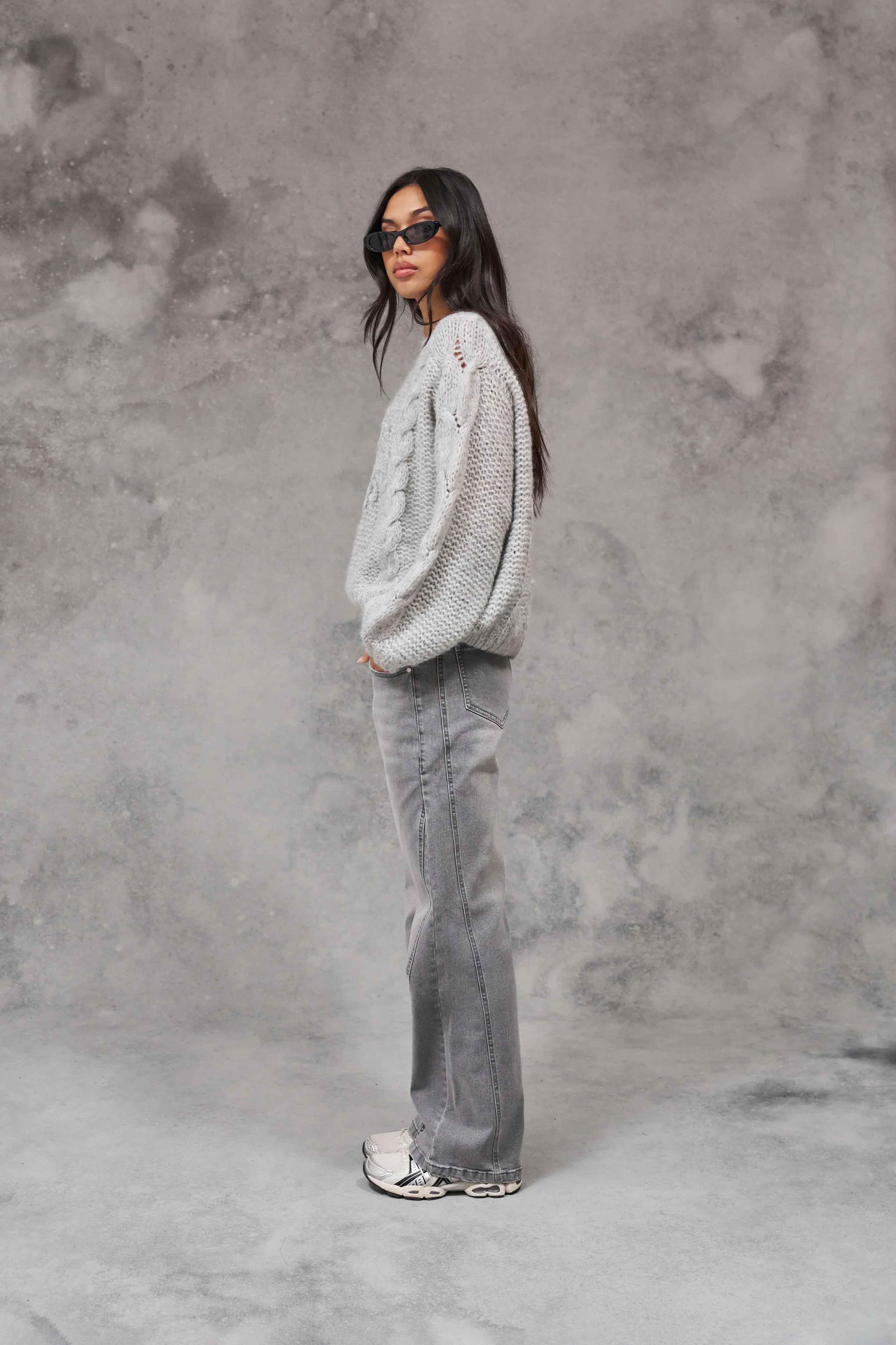 EMBLEM PLAITED OVERSIZED KNIT JUMPER - GREY MARL