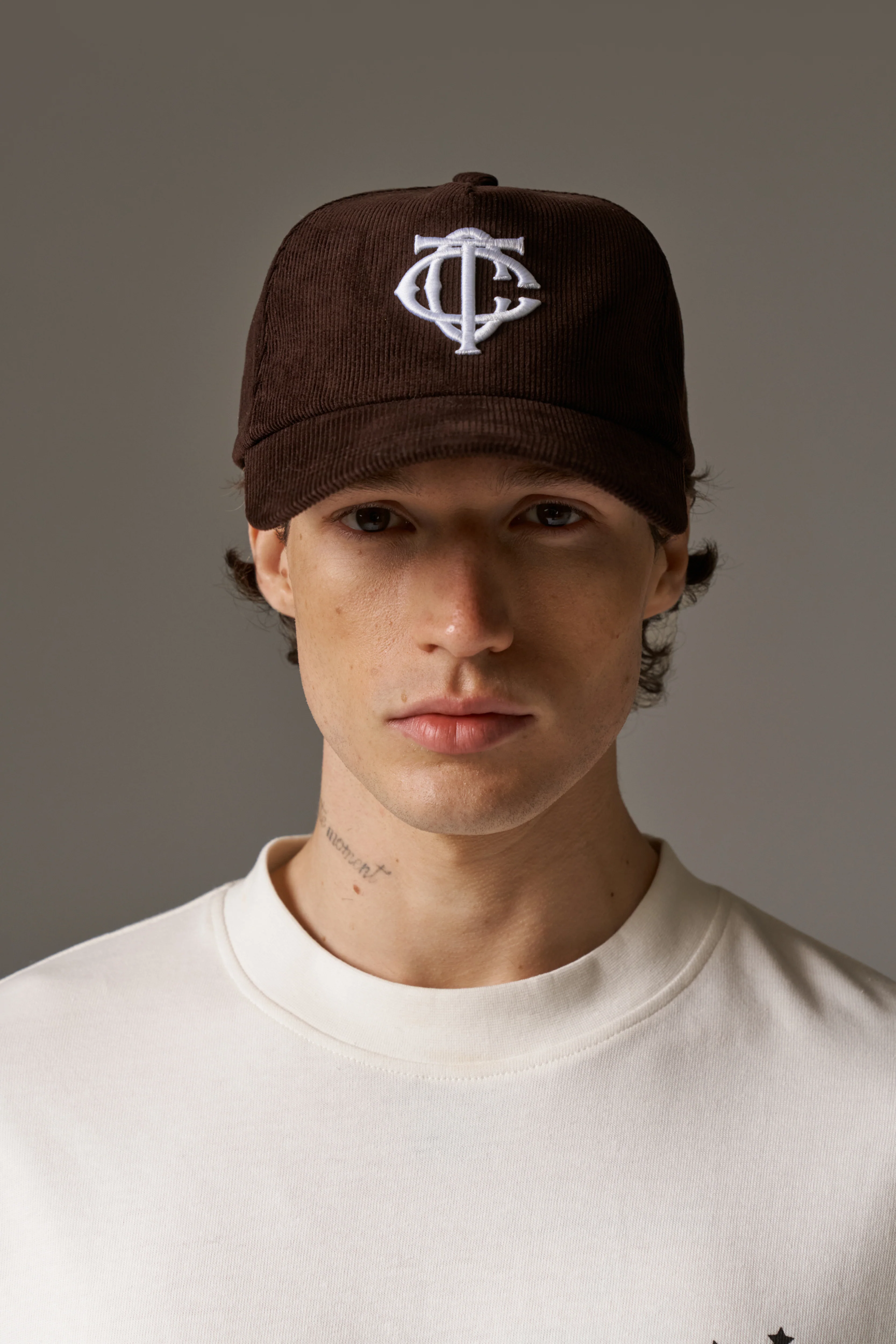 MONOGRAM EMBLEM CORD CAP - BROWN