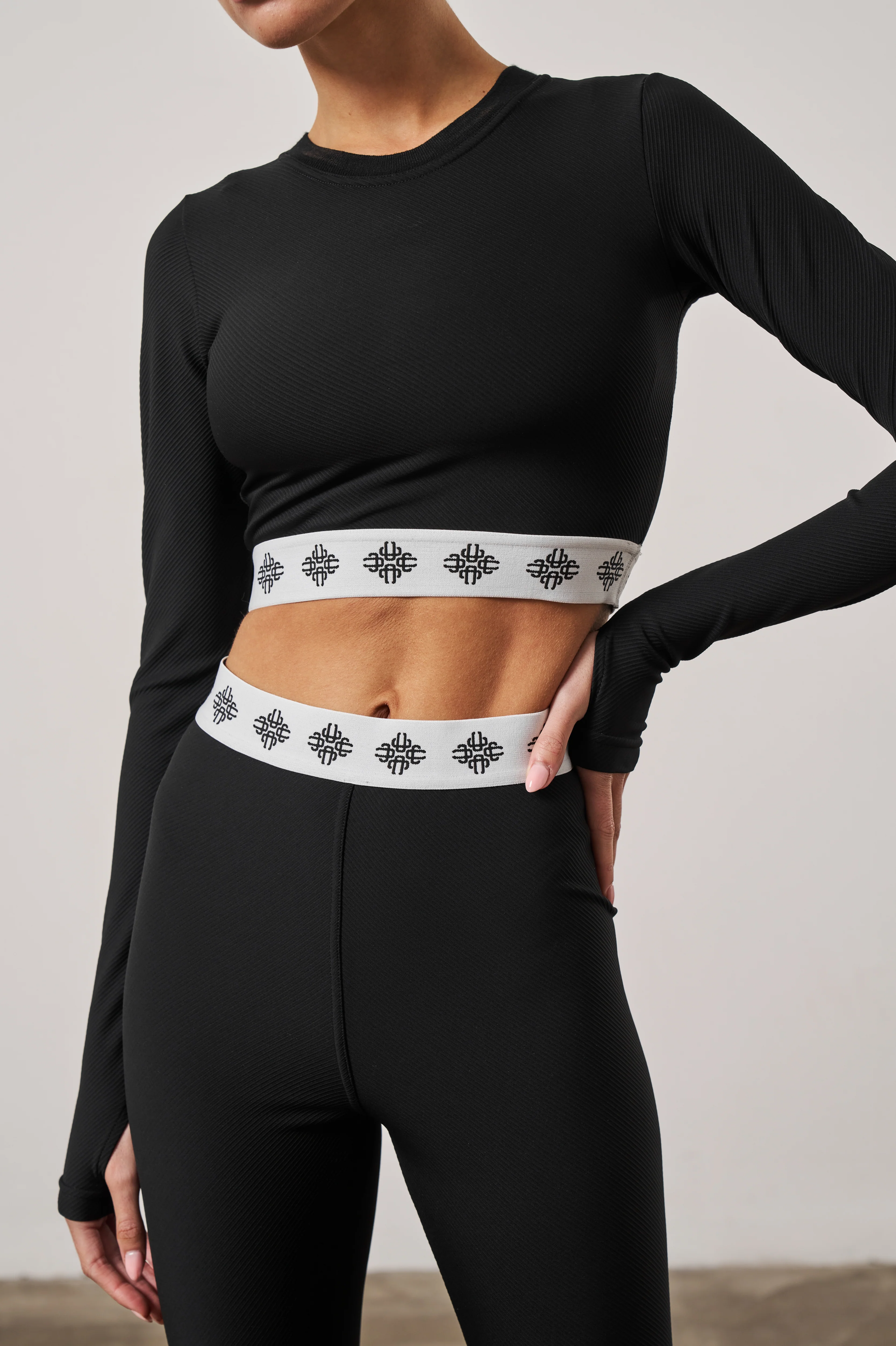 BRANDED WAISTBAND FITTED RIBBED TOP - BLACK