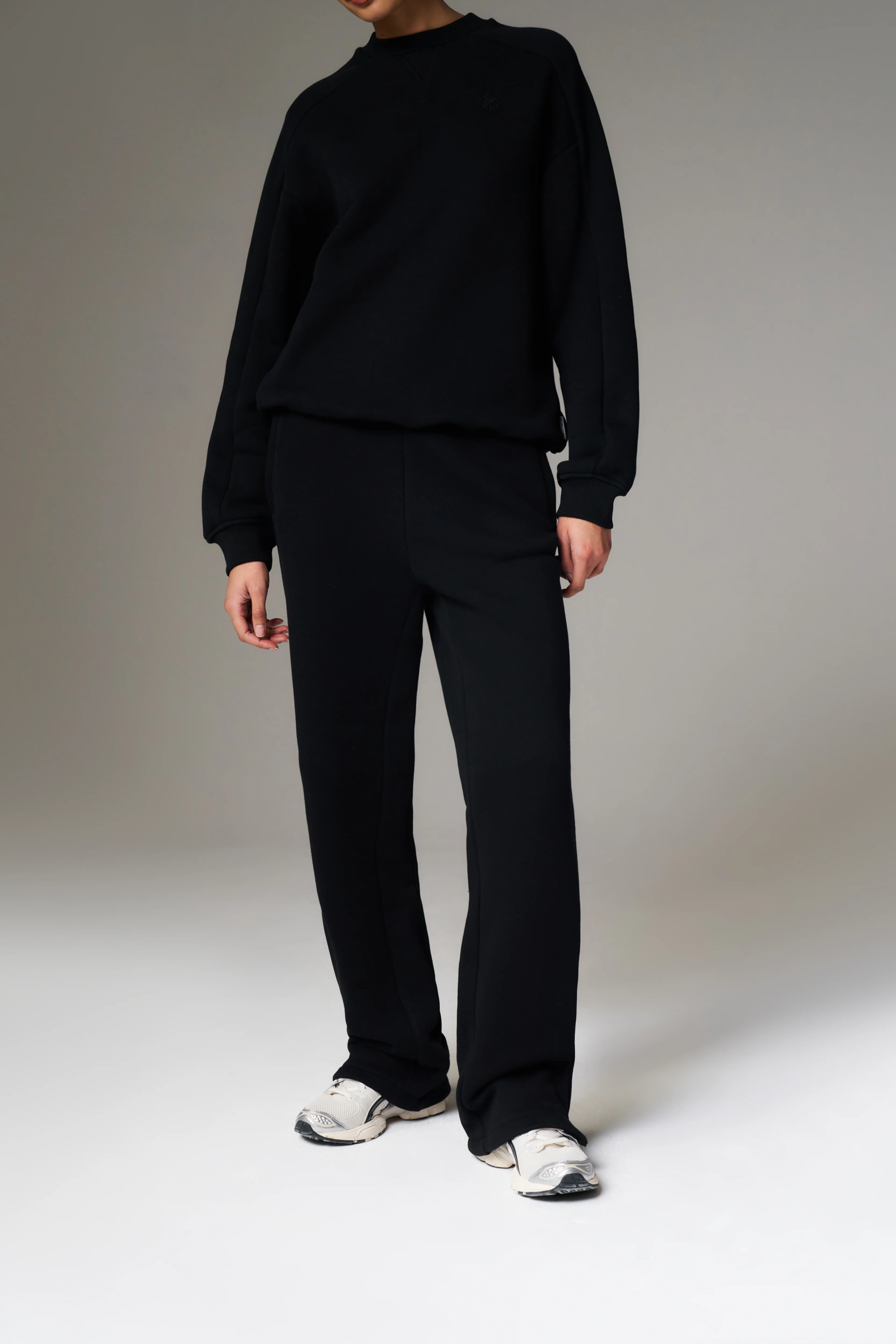 LAUNDERED CLASSICS STRAIGHT LEG JOGGERS - WASHED BLACK