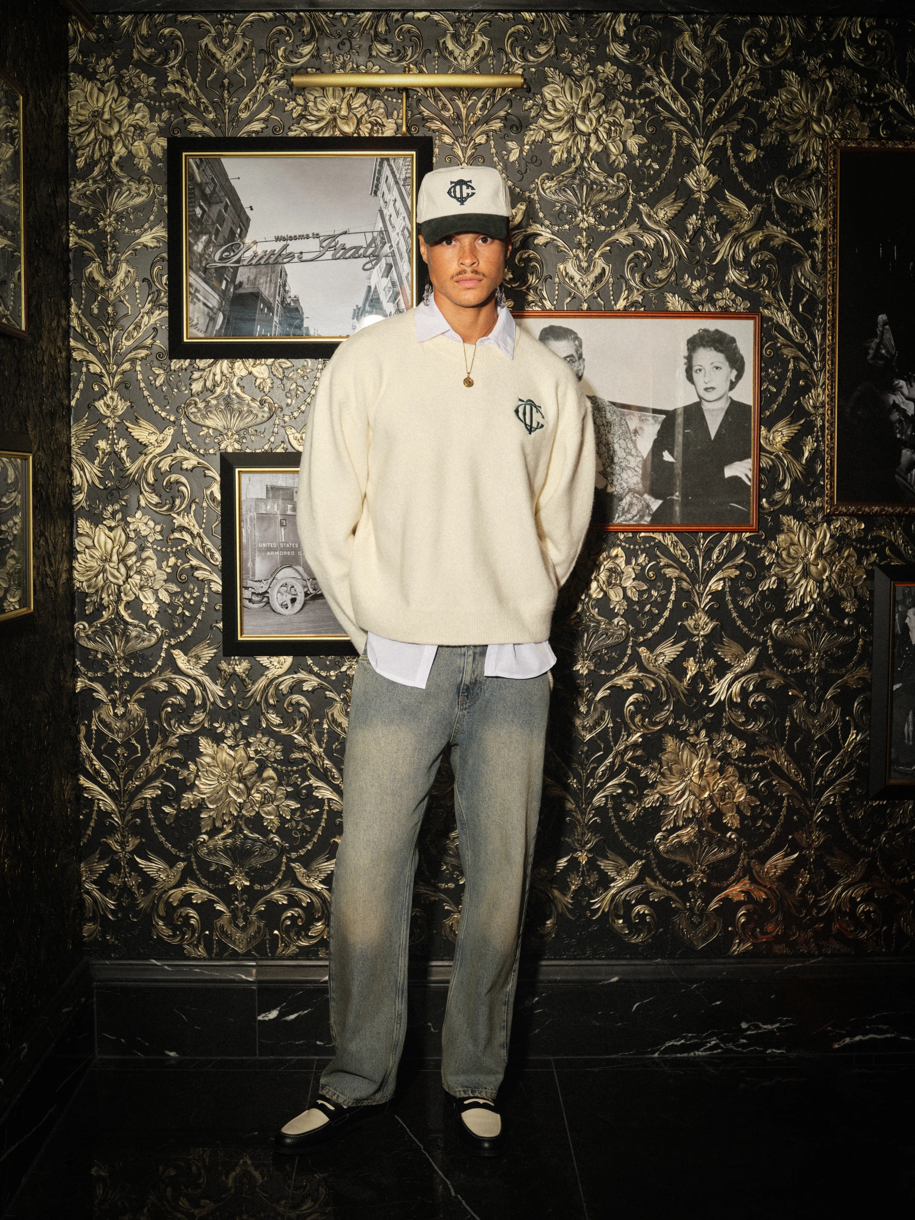 MONOGRAM EMBLEM KNITTED CREW - OFF WHITE