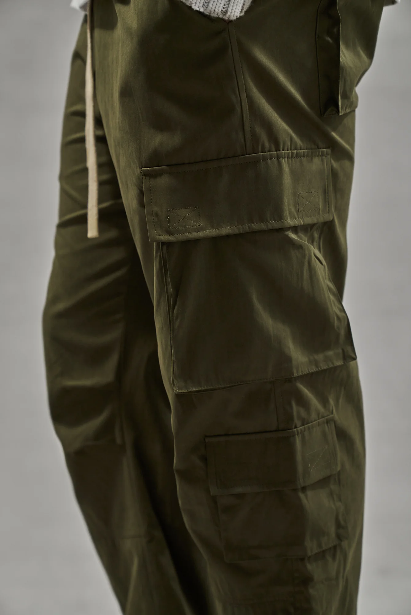 ESSENTIAL CARGO PANTS - KHAKI