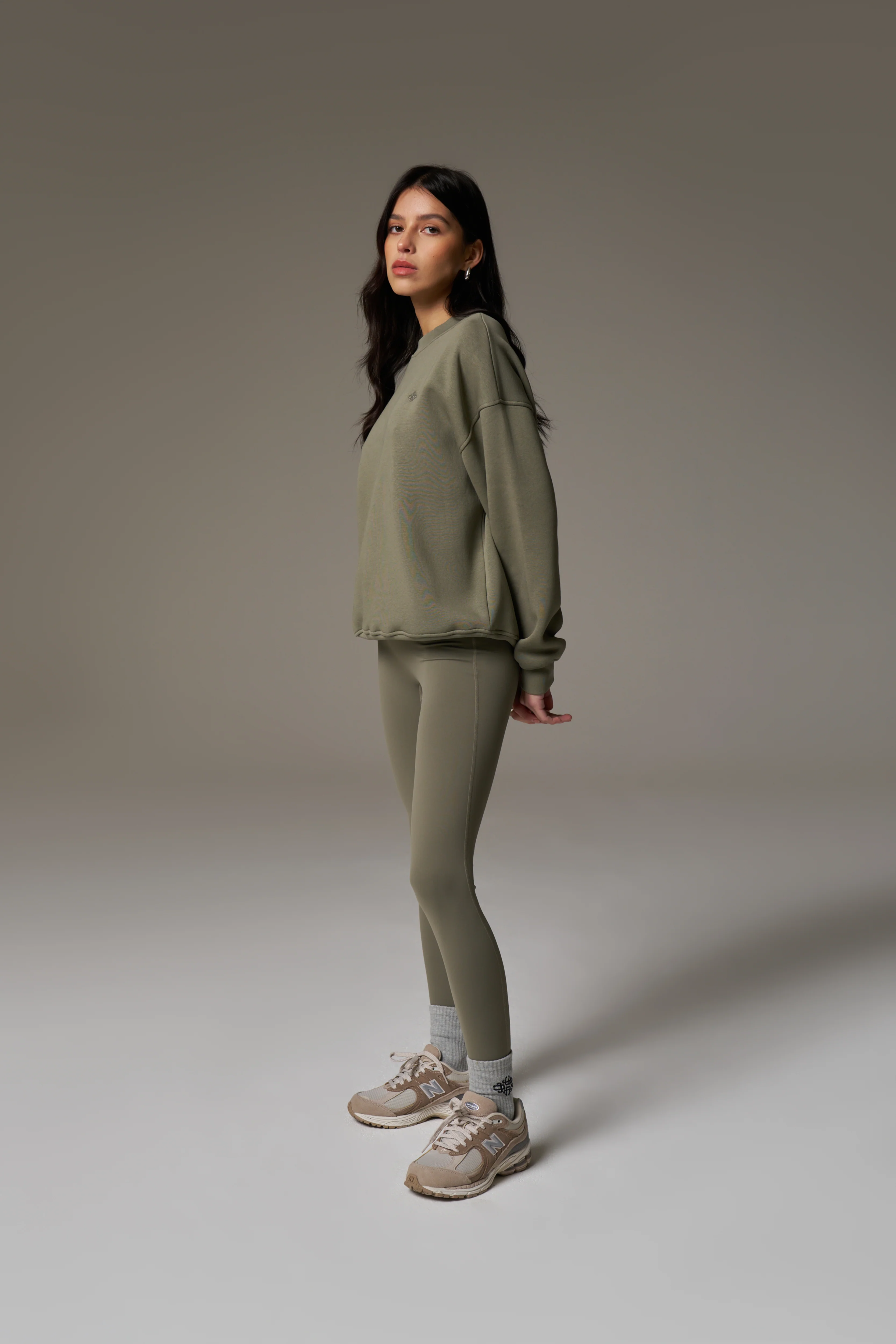 EMBLEM EMBROIDERED SWEATSHIRT - KHAKI