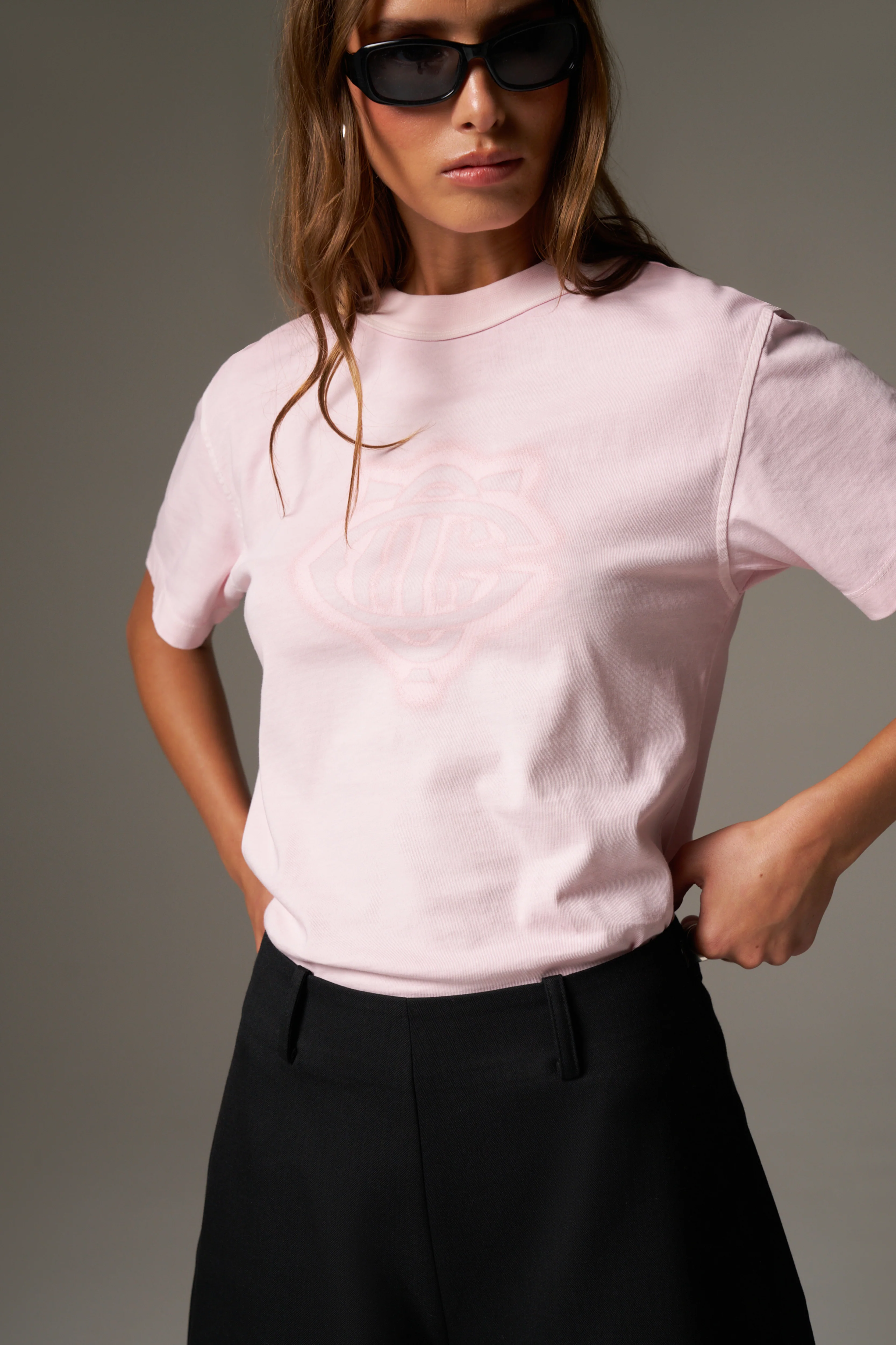 SHADOW PRINT EMBLEM T-SHIRT - WASHED PINK
