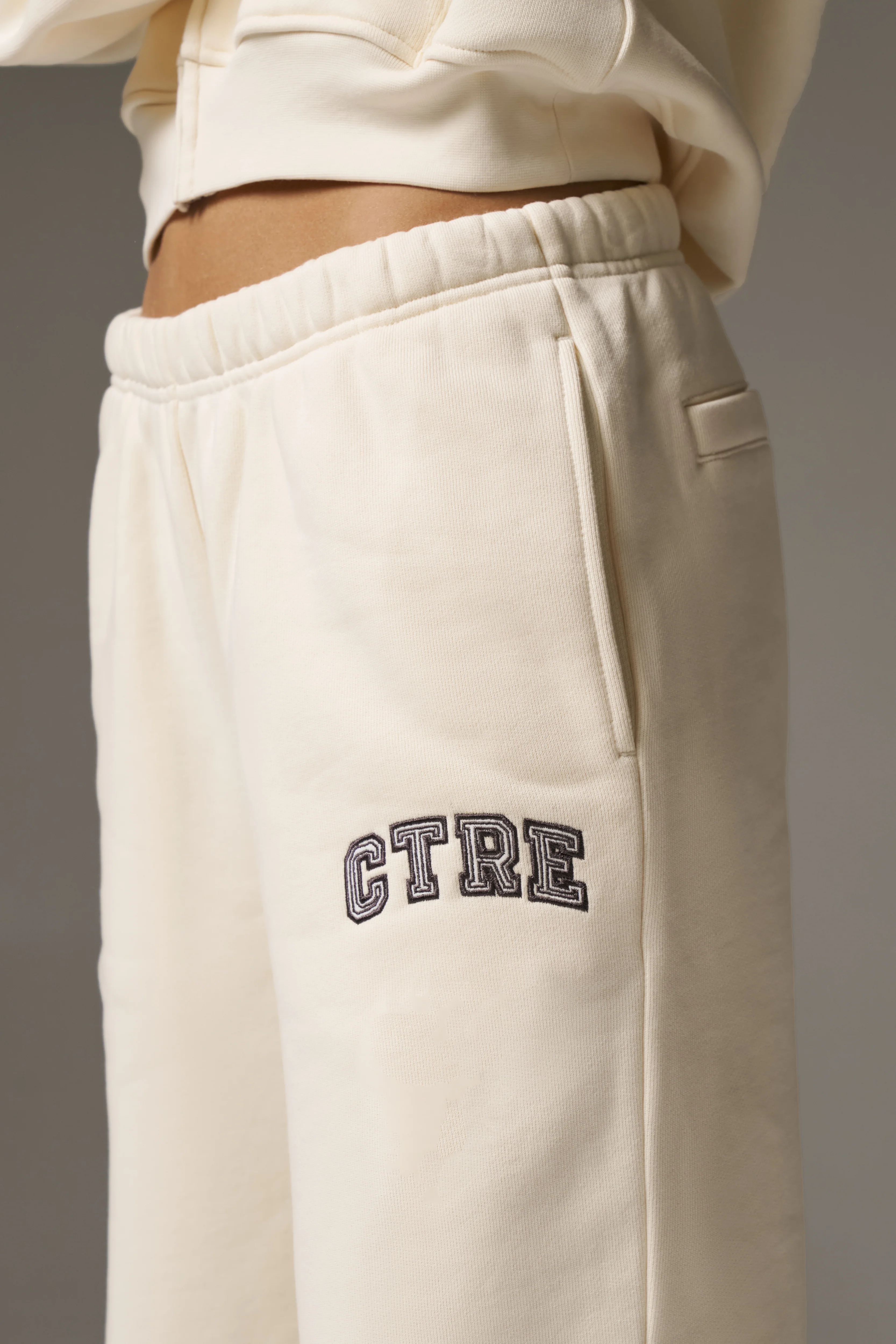 CTRE STRAIGHT LEG JOGGERS - BUTTERMILK