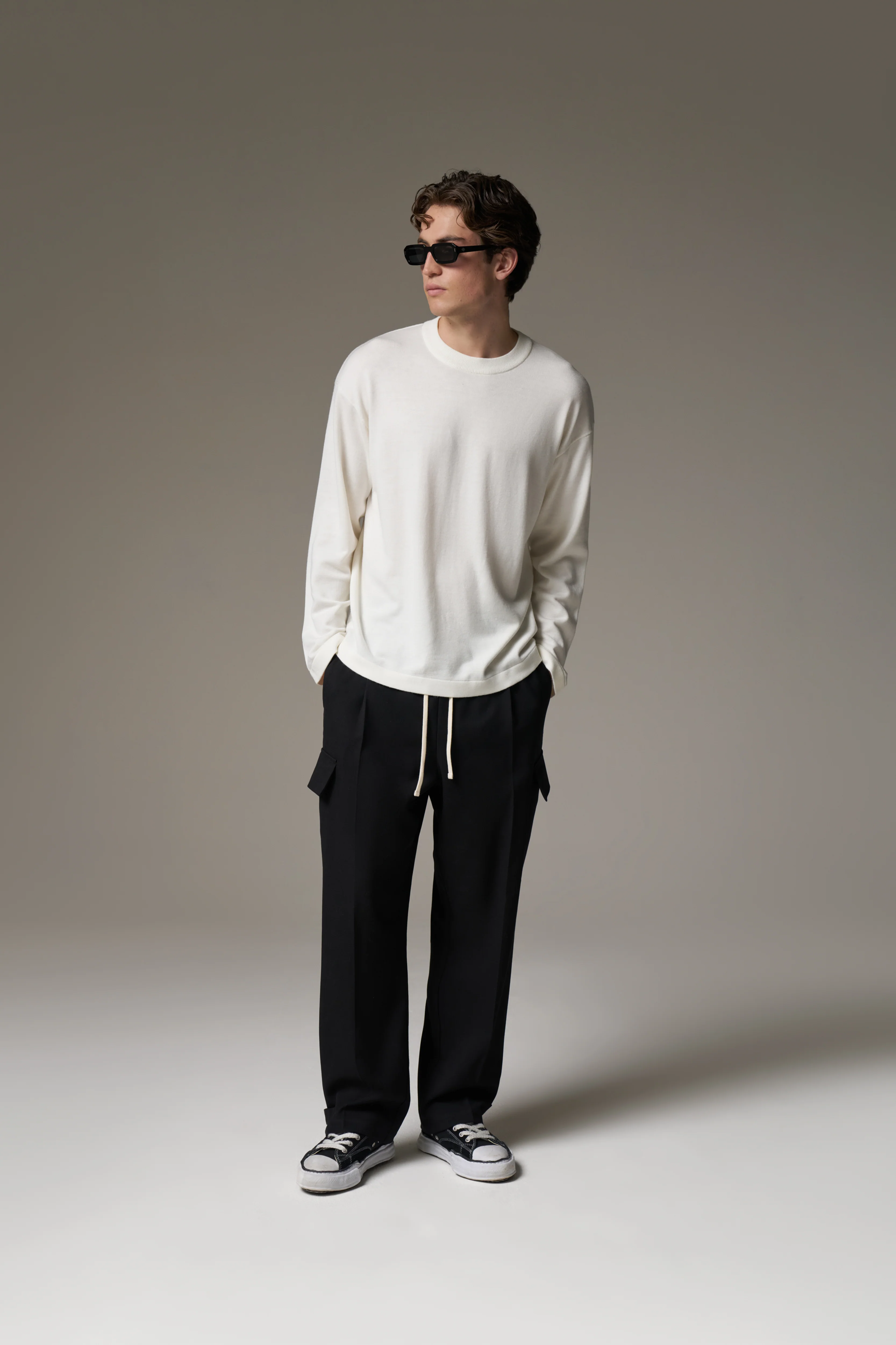 FINE GAUGE KNIT LONG SLEEVE T-SHIRT - OFF WHITE