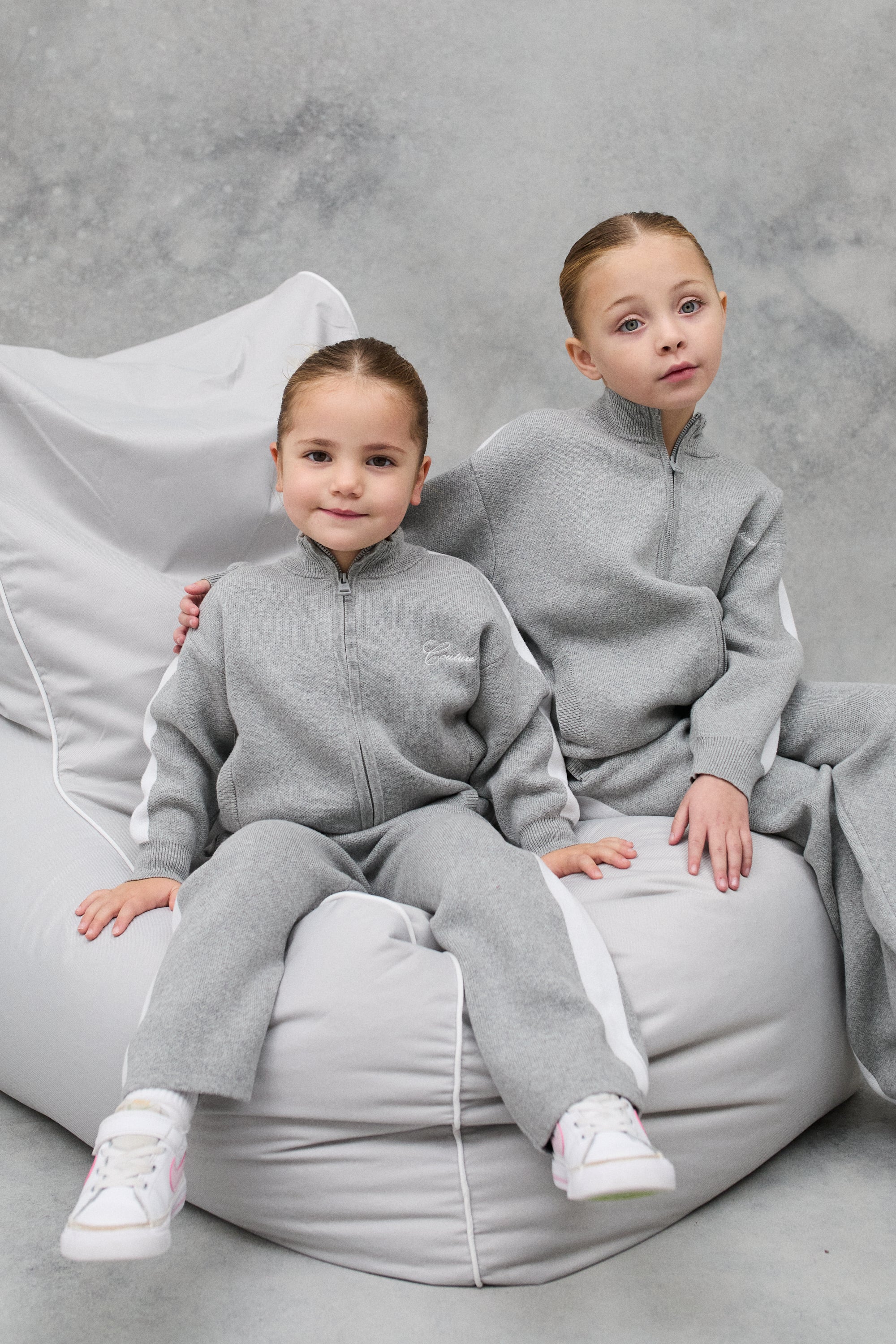 JNR SIDE STRIPE KNITTED ZIP THROUGH - GREY MARL