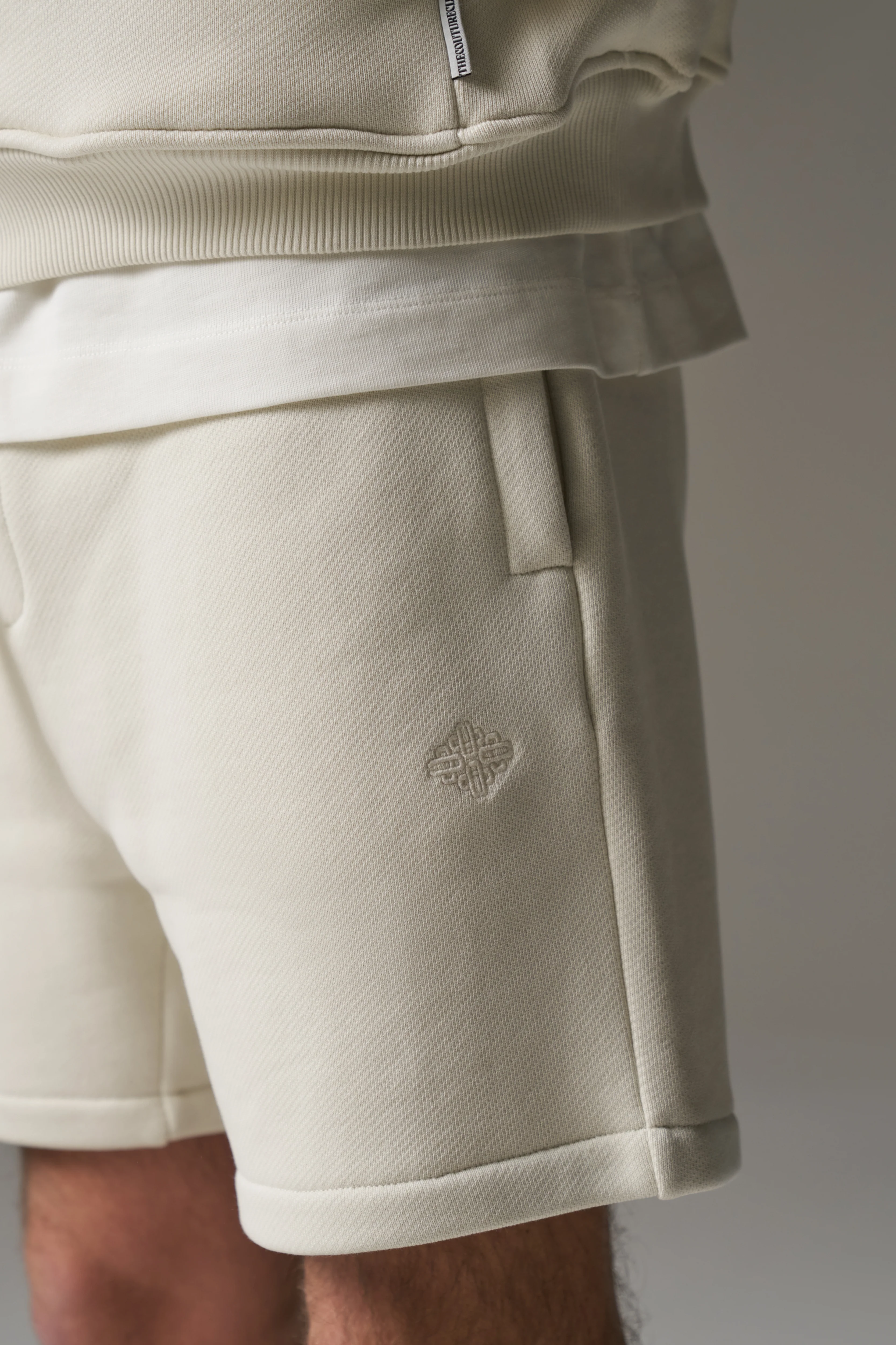 LAUNDERED CLASSICS SHORTS - ECRU