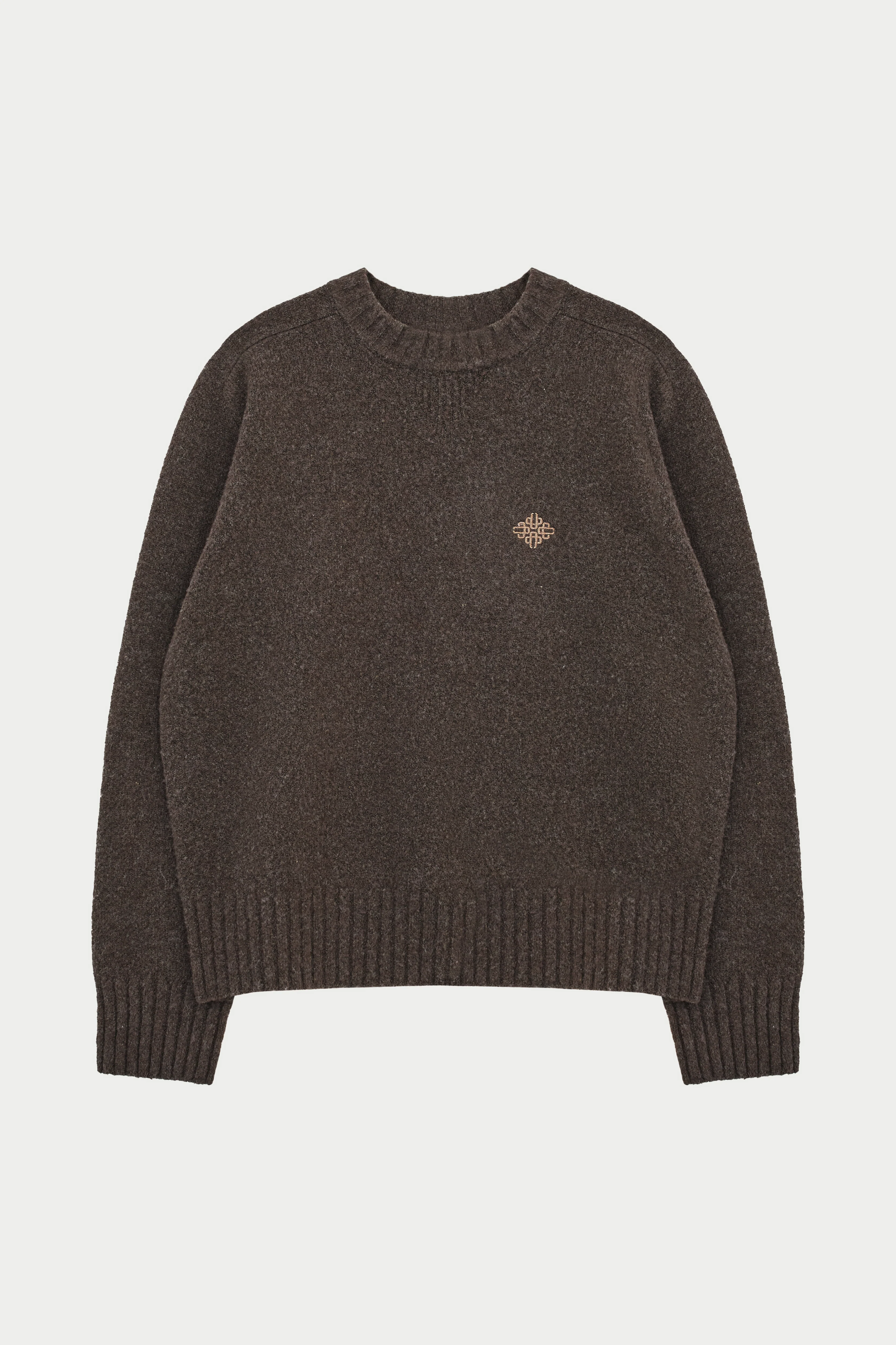 FLUFFY KNIT EMBLEM EMBROIDERED CREW - BROWN