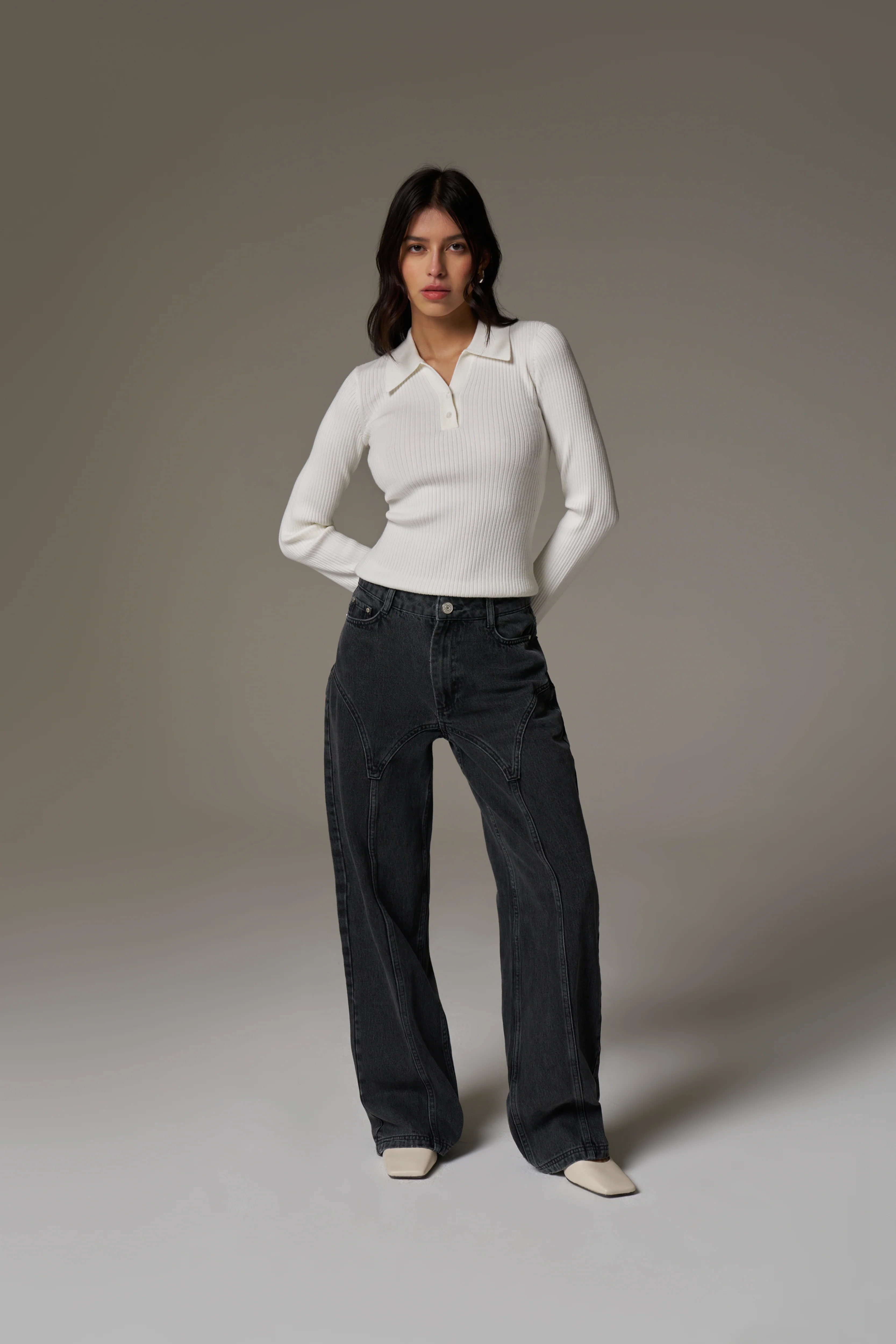 KNITTED RIBBED BUTTON THROUGH TOP - OFF WHITE