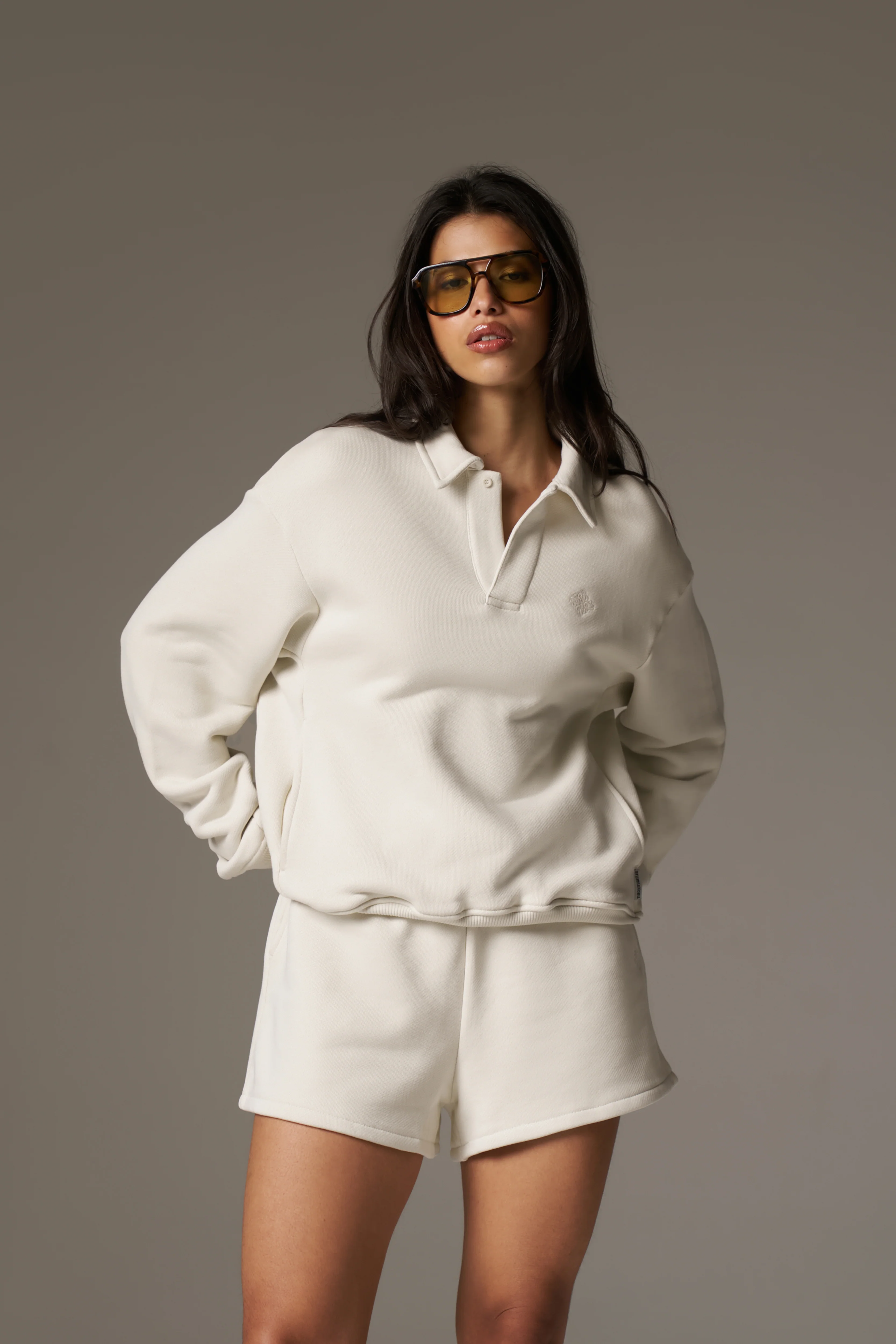 LAUNDERED CLASSICS POLO SWEATSHIRT - ECRU