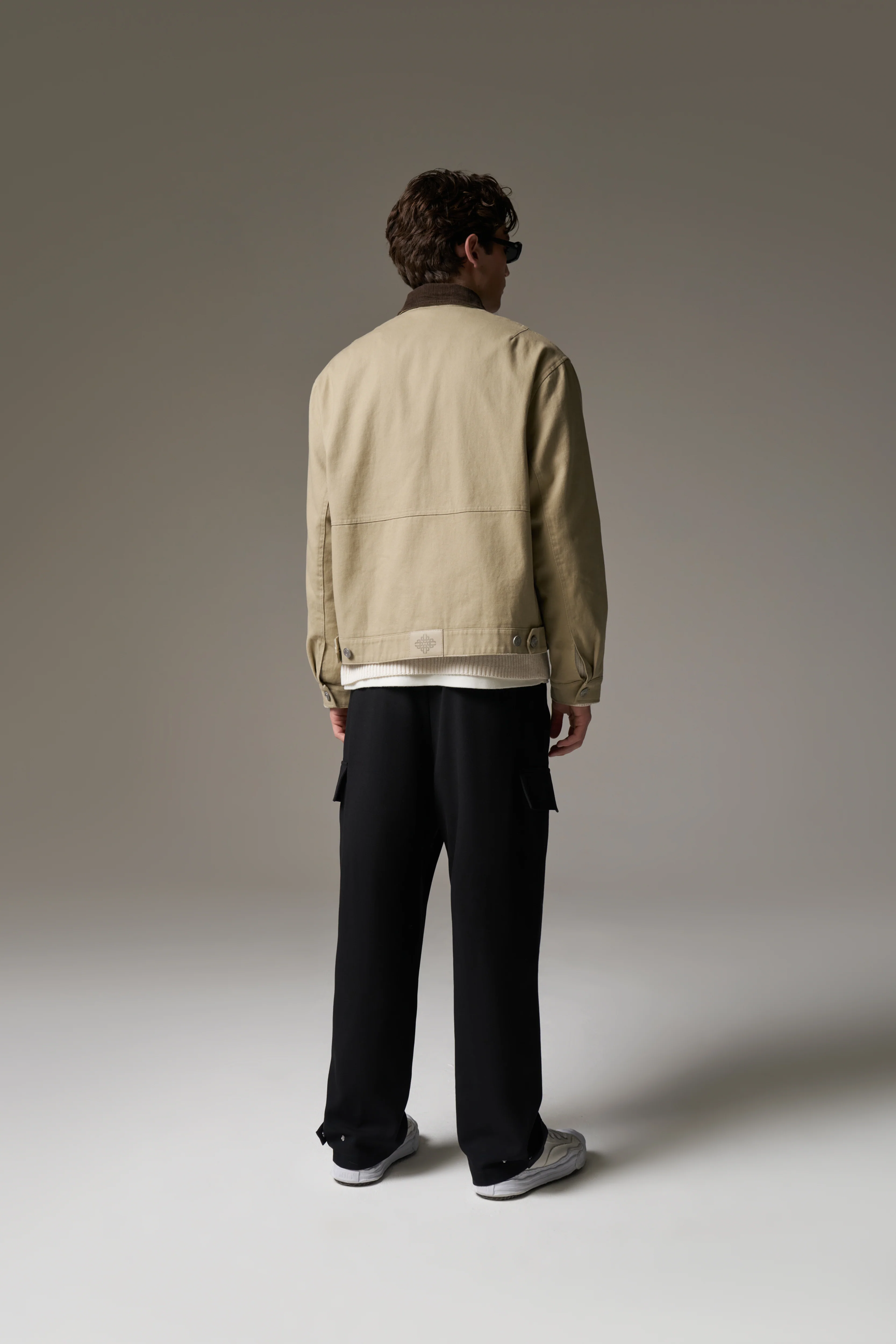 TWILL CONTRAST COLLAR JACKET - BEIGE