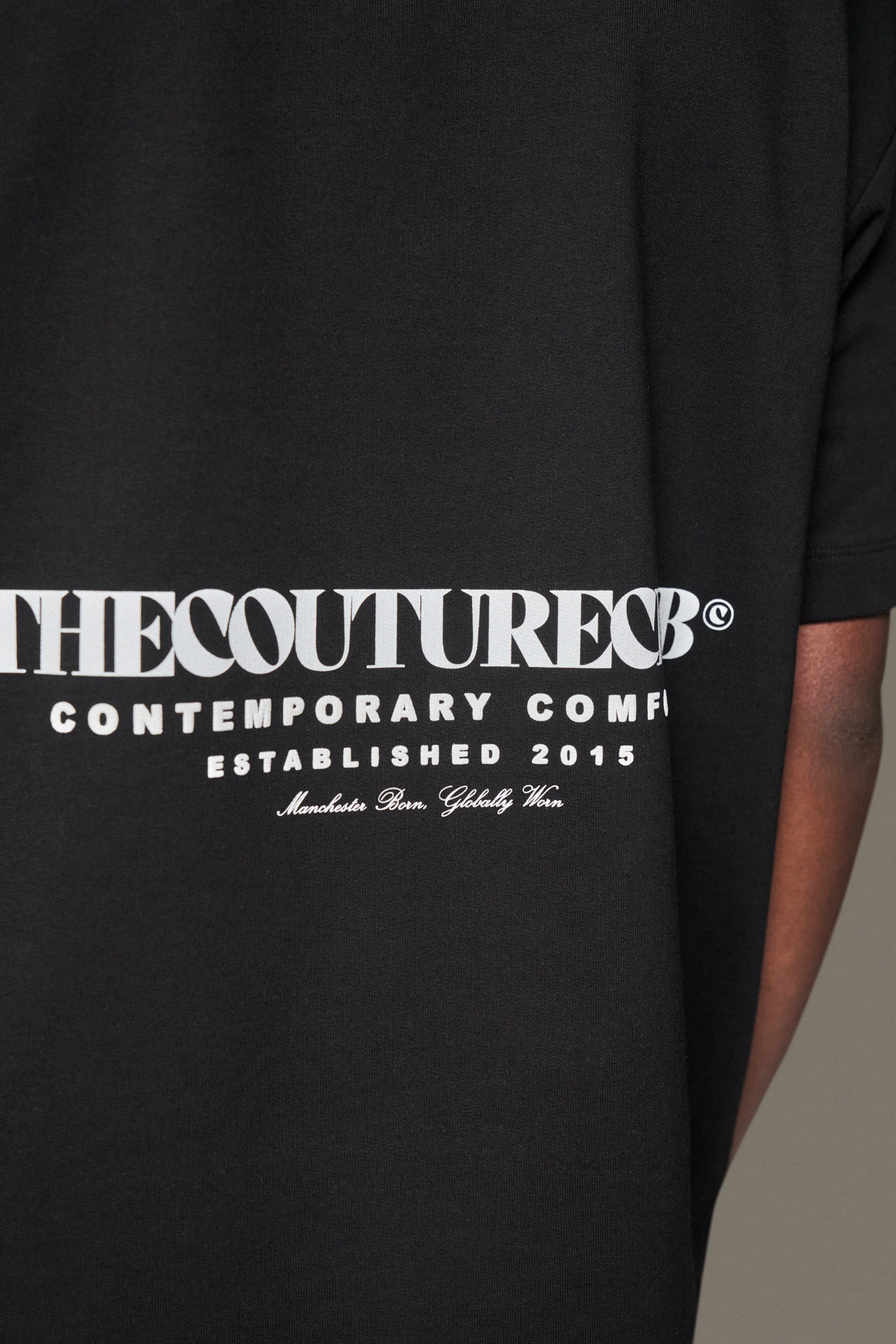 HEAVYWEIGHT COPYRIGHT T-SHIRT - BLACK