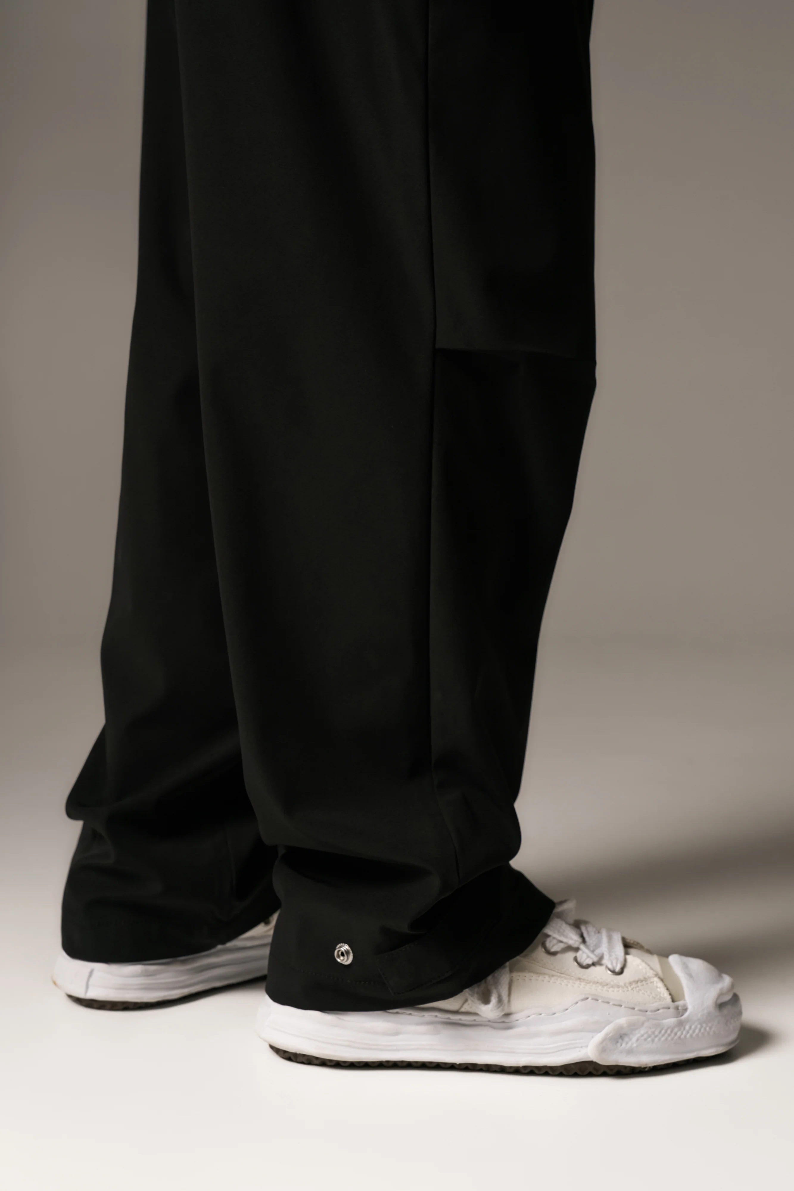 TECHNICAL WIDE LEG TROUSERS - BLACK
