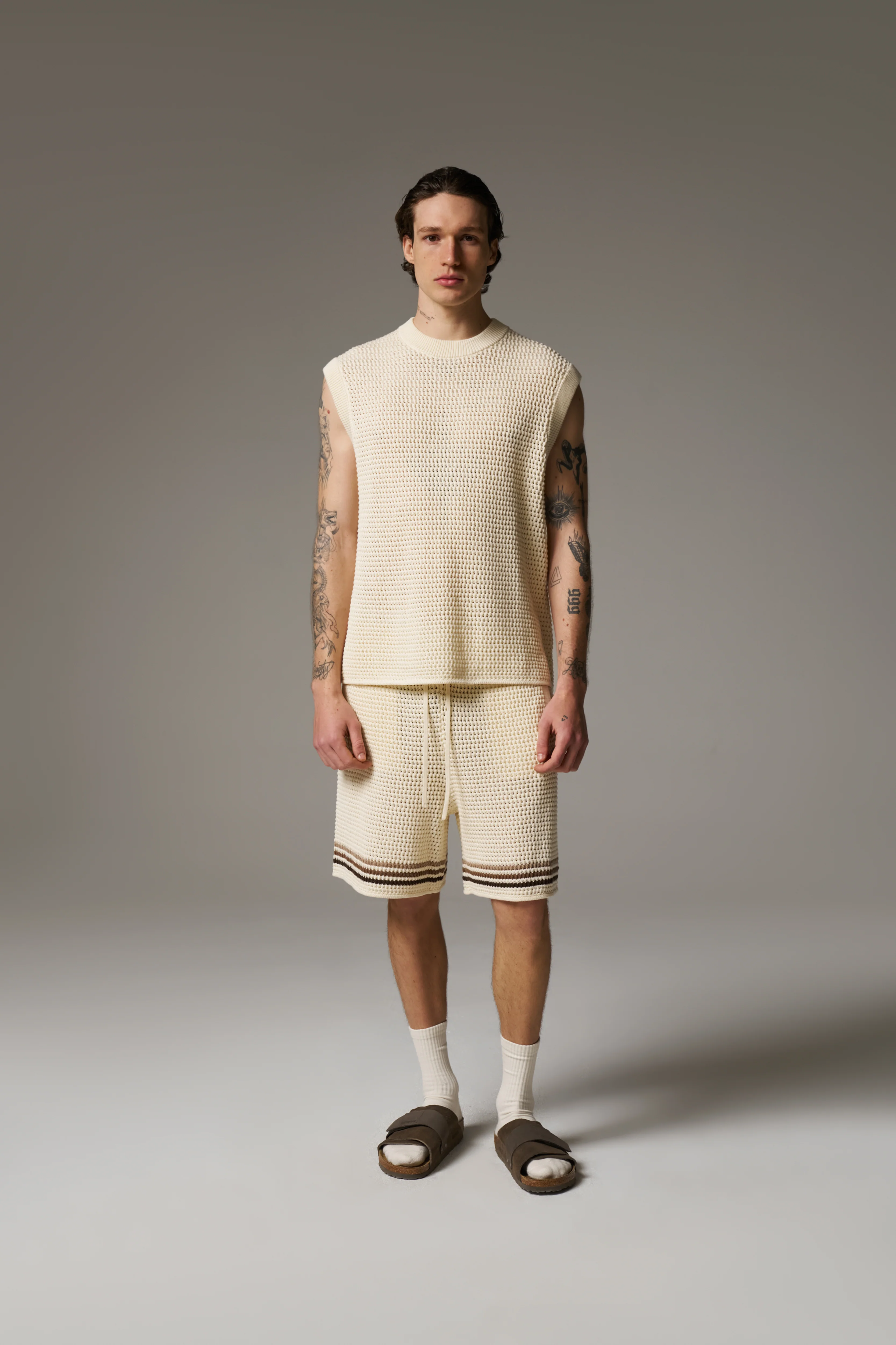 STRIPE CROCHET KNIT SHORTS - OFF WHITE