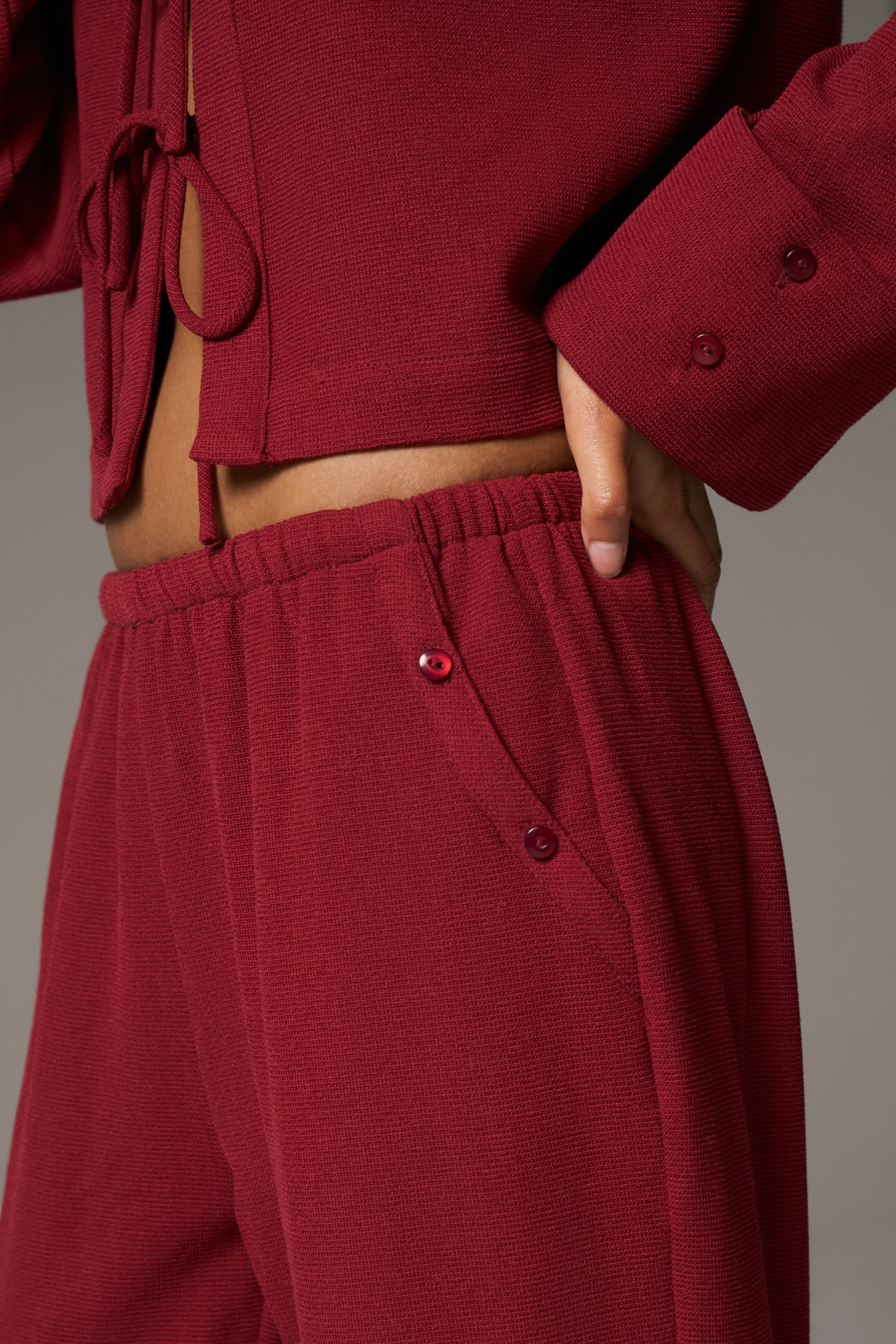 TEXTURED LINEN BUTTON DETAIL TROUSER - BURGUNDY