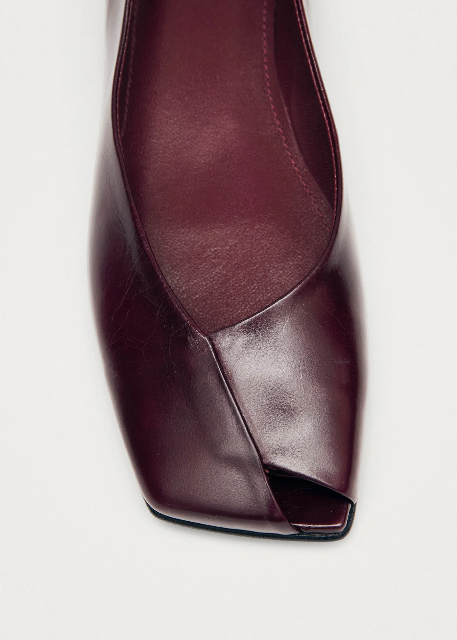 Katia Rift Burgundy Leather Ballet Flats