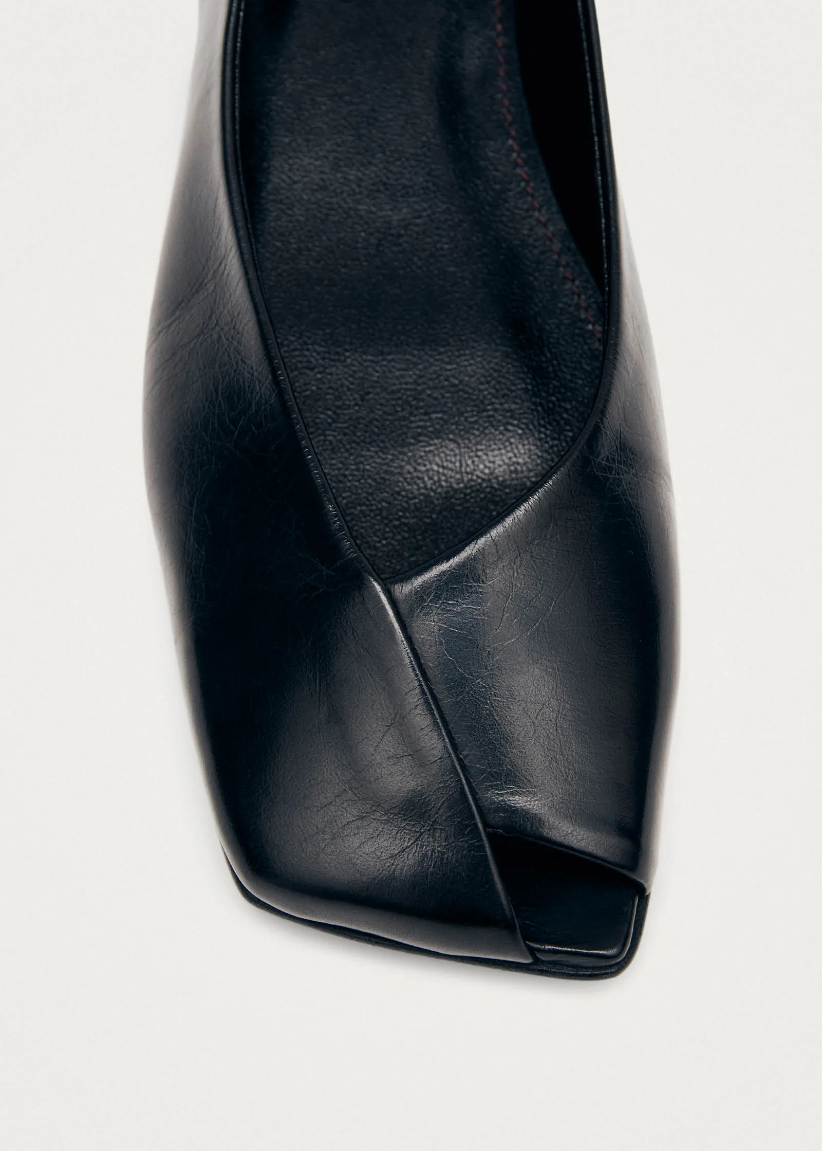 Katia Black Leather Ballet Flats