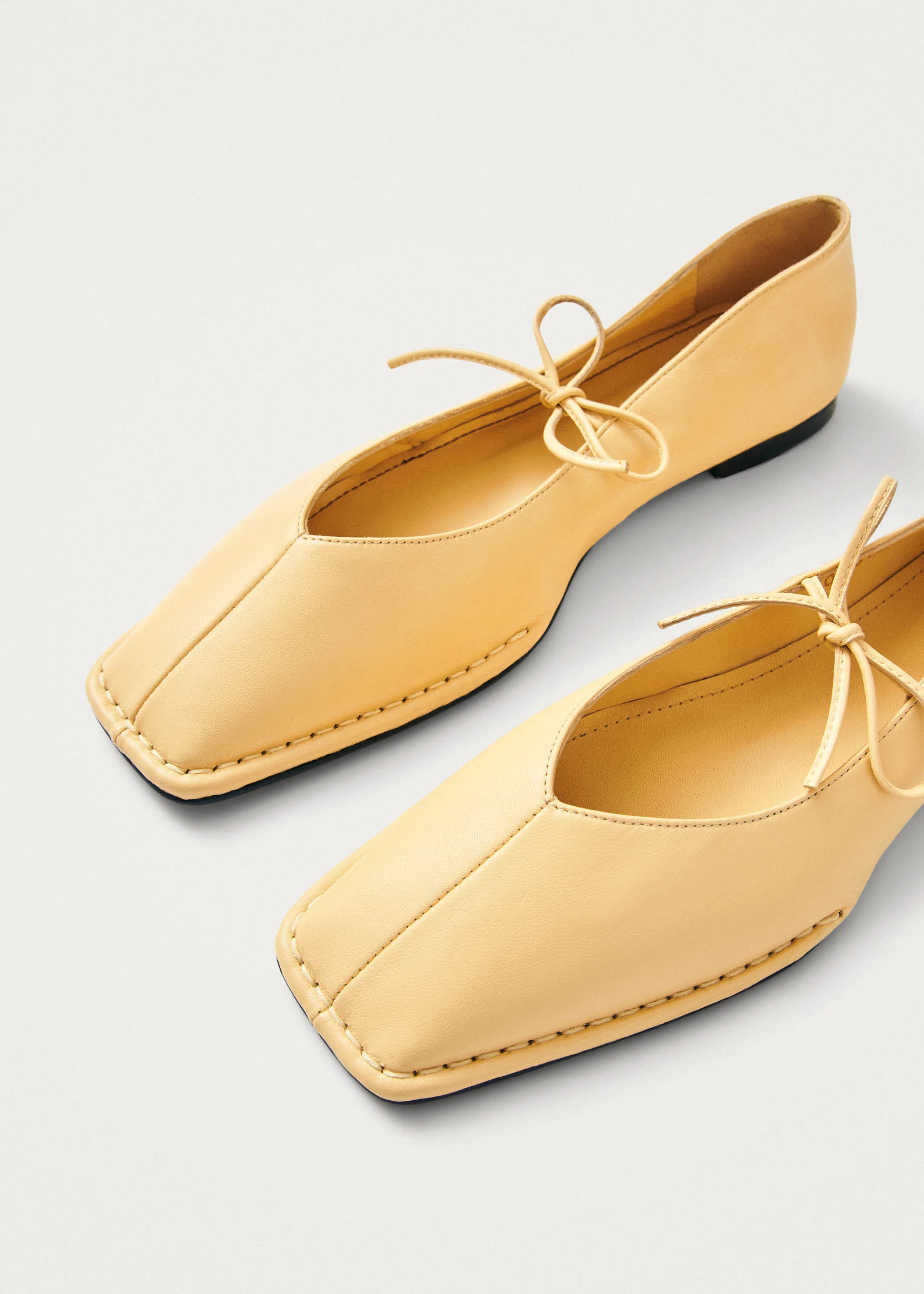 Sway Vanilla Leather Ballet Flats