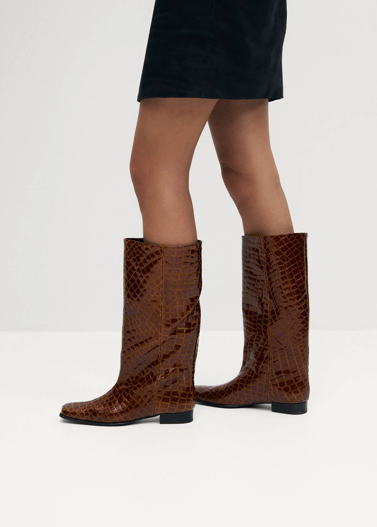 Thalina Alli Brown Leather Boots